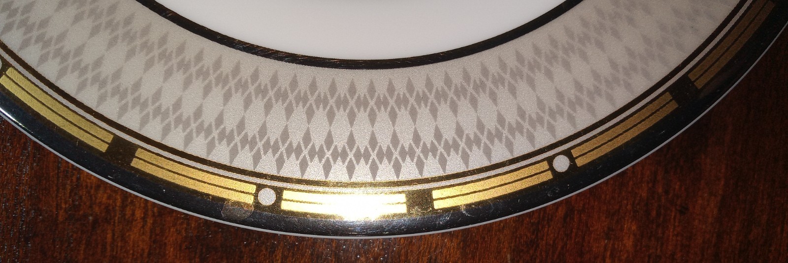 8 PLATE MIKASA FINA CHINA CAMBRIDGE PATTERN Y0501 DESSERT PLATE 6.5 in.