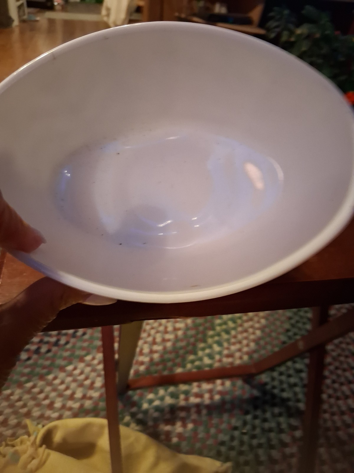 White Milk Glass Oak Leaf Oval Low Footed Bowl / Planter – FTD 1975 (2672)