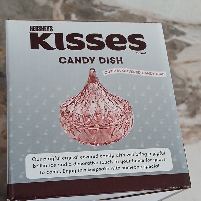 Hershey’s Kisses Crystal Pink Covered Candy Dish Diamond Pattern Round