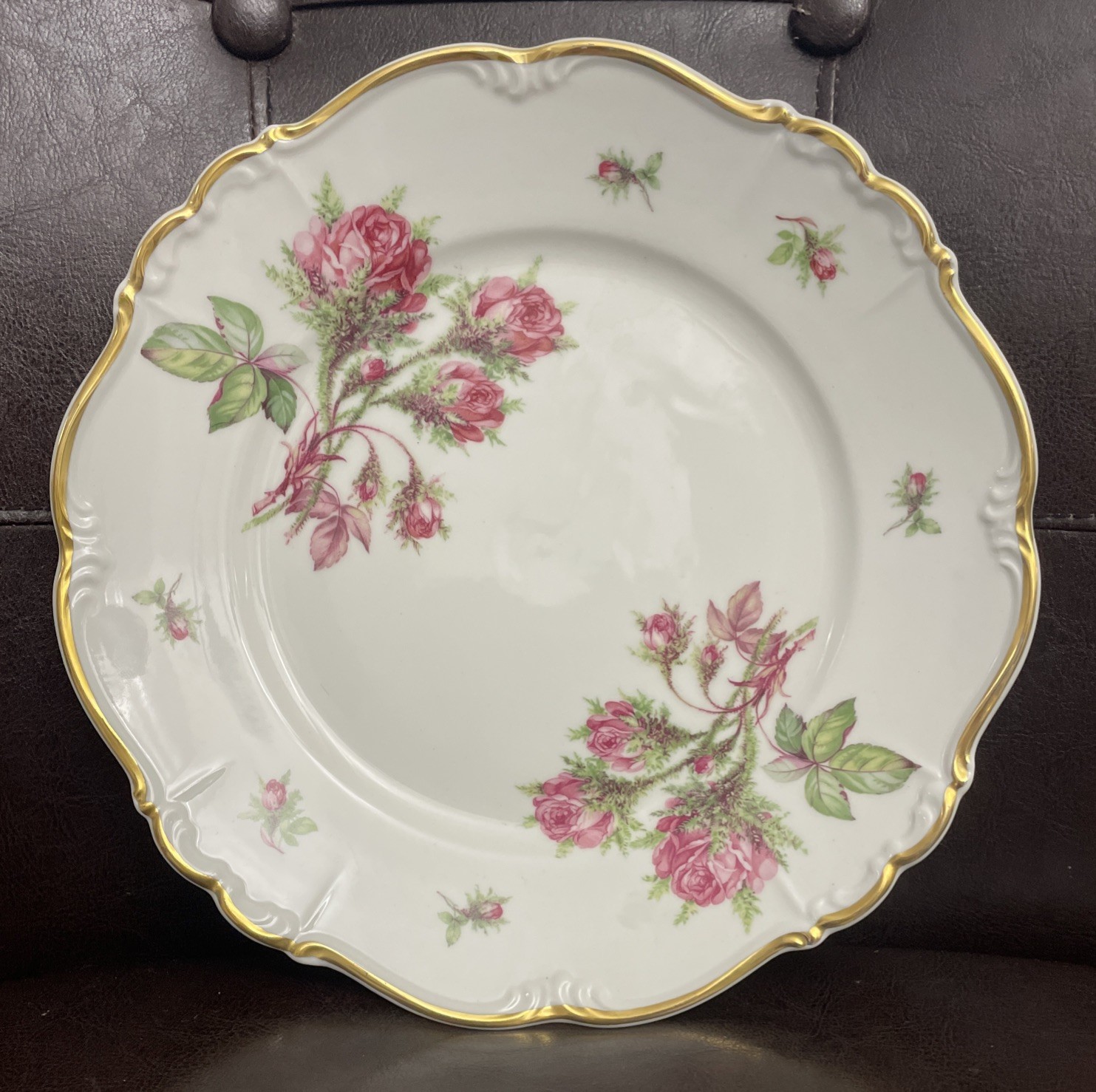 VTG Edelstein MARIA-THERESIA 16703 Moss Rose Dinner Plate 9 3/4”