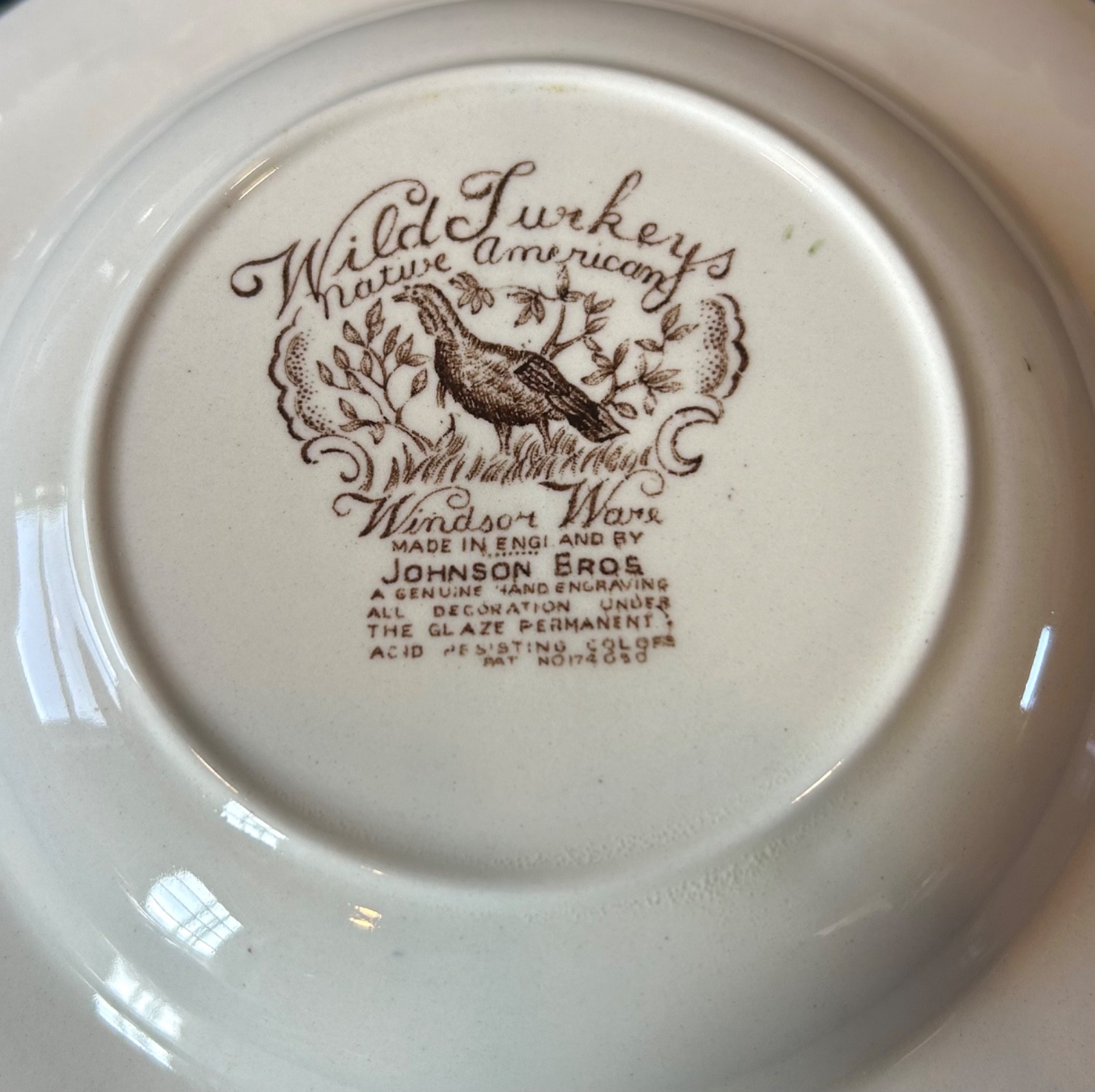 Johnson Bros Brothers Wild Turkeys Native American Rimmed Soup Bowl s 7 7/8”