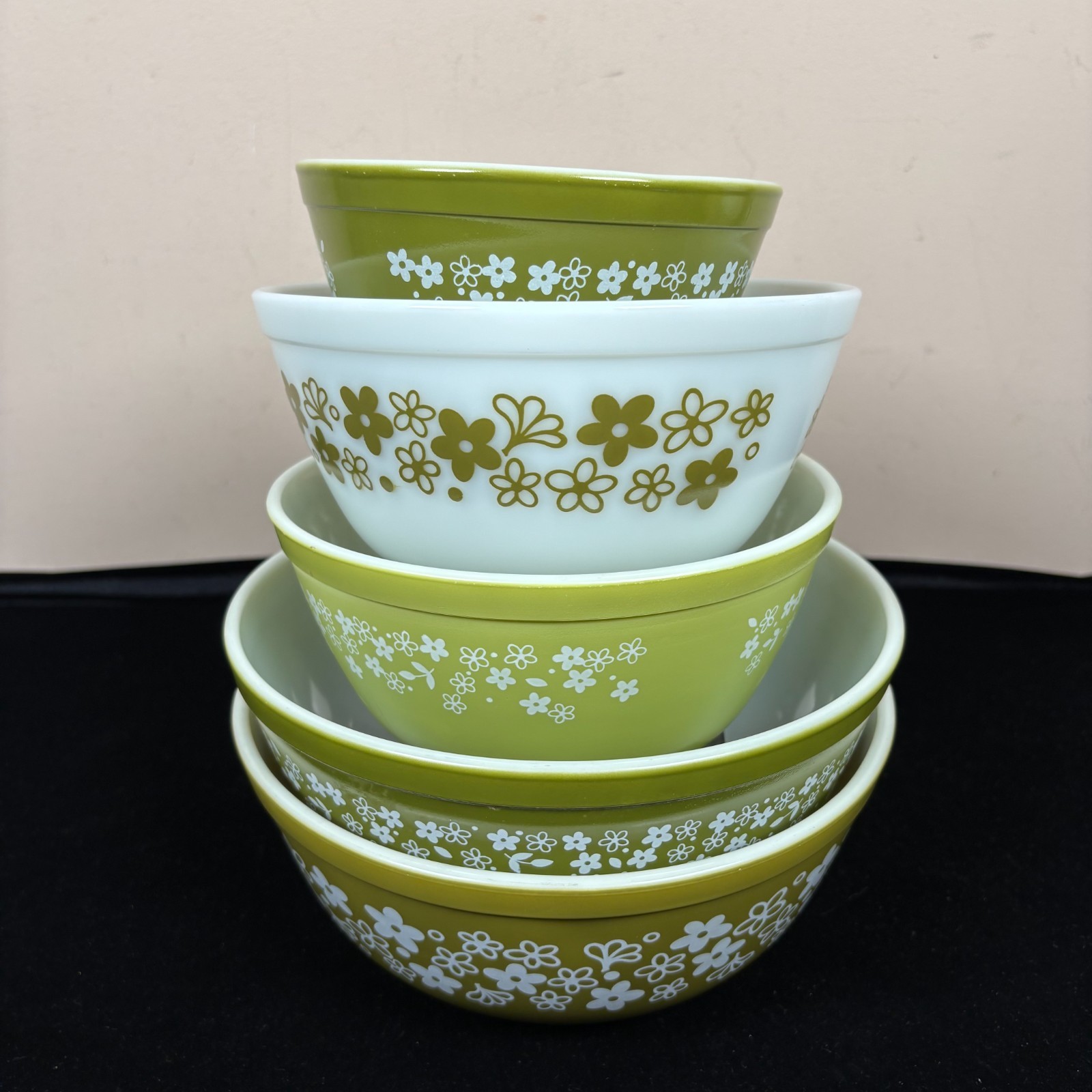 Vintage 70’s Pyrex Crazy Daisy Spring Blossom Lime Nesting Mixing Bowls Lot 5