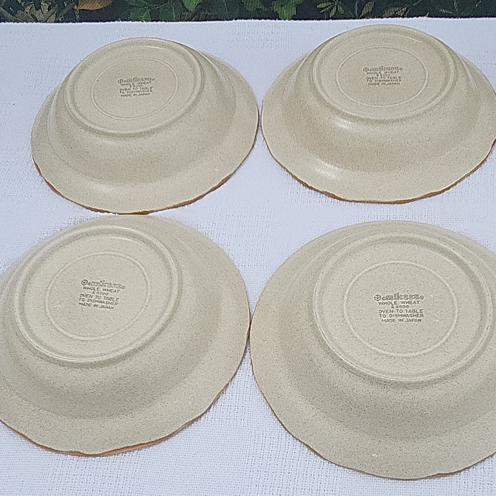 Mikasa Whole Wheat E8000 Stoneware Bowl Dishwasher & Oven Safe Beige Brown