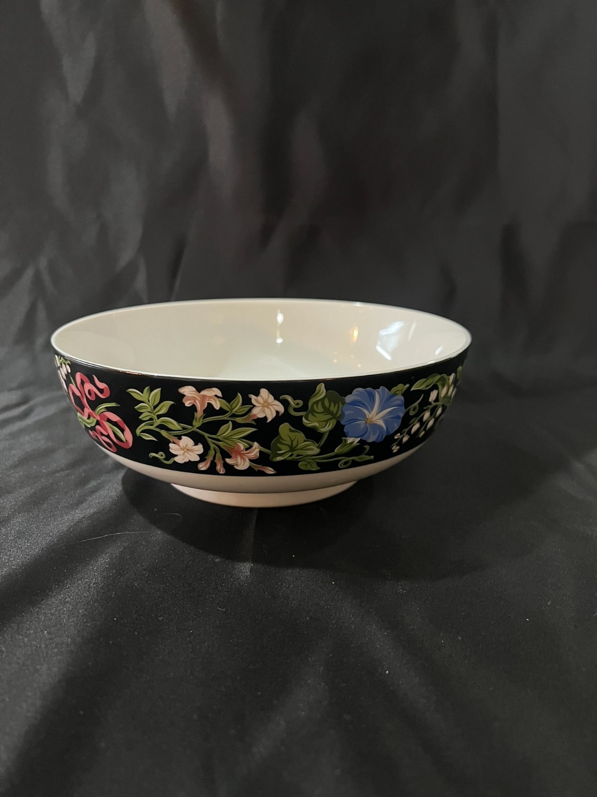 Tiffany & Co Merrion Square porcelain serving bowl 7.5 inches diameter