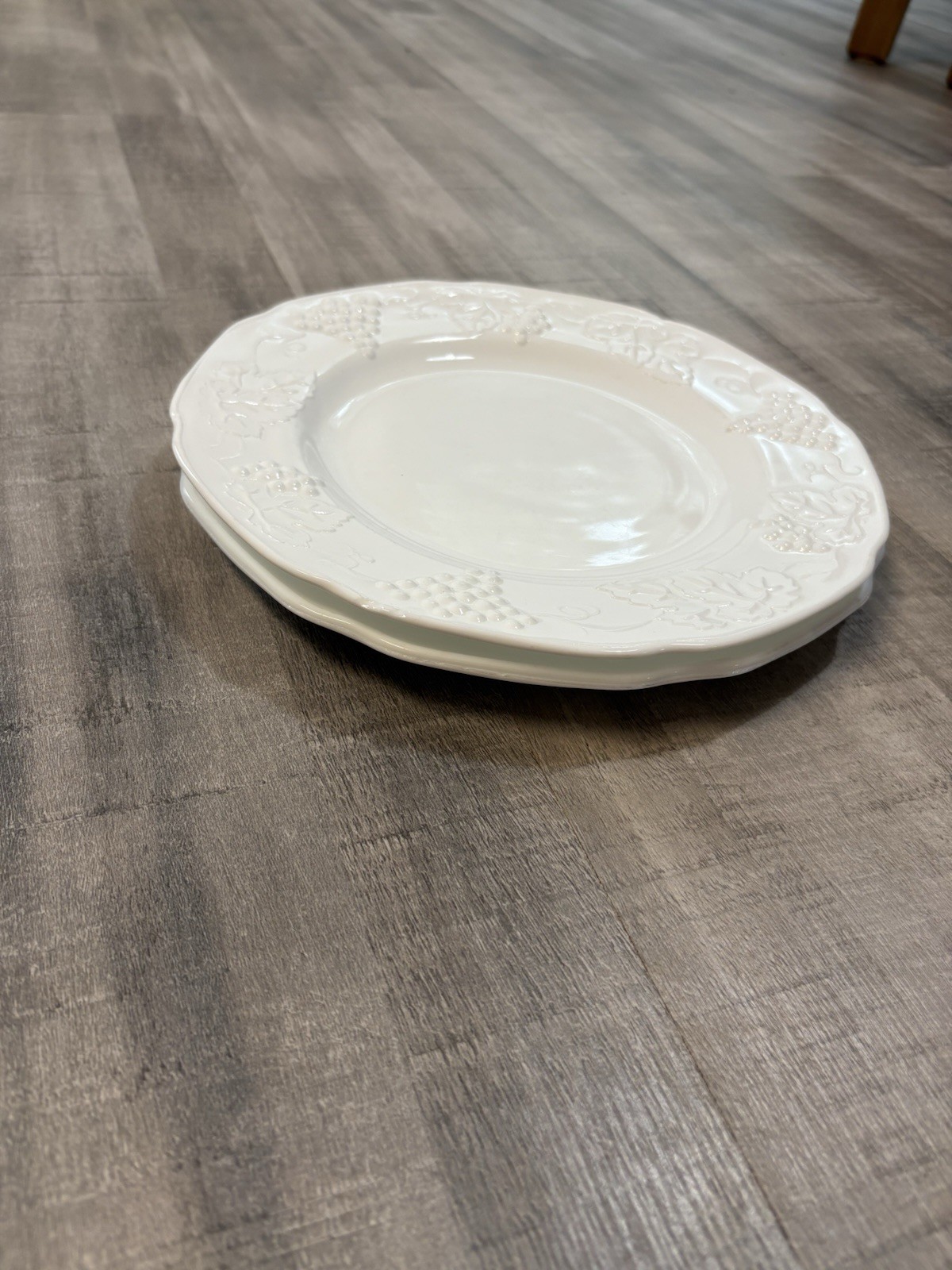 Set of 2 Indiana Glass Colony Harvest Milk Glass Dinner Plates Grape Vine