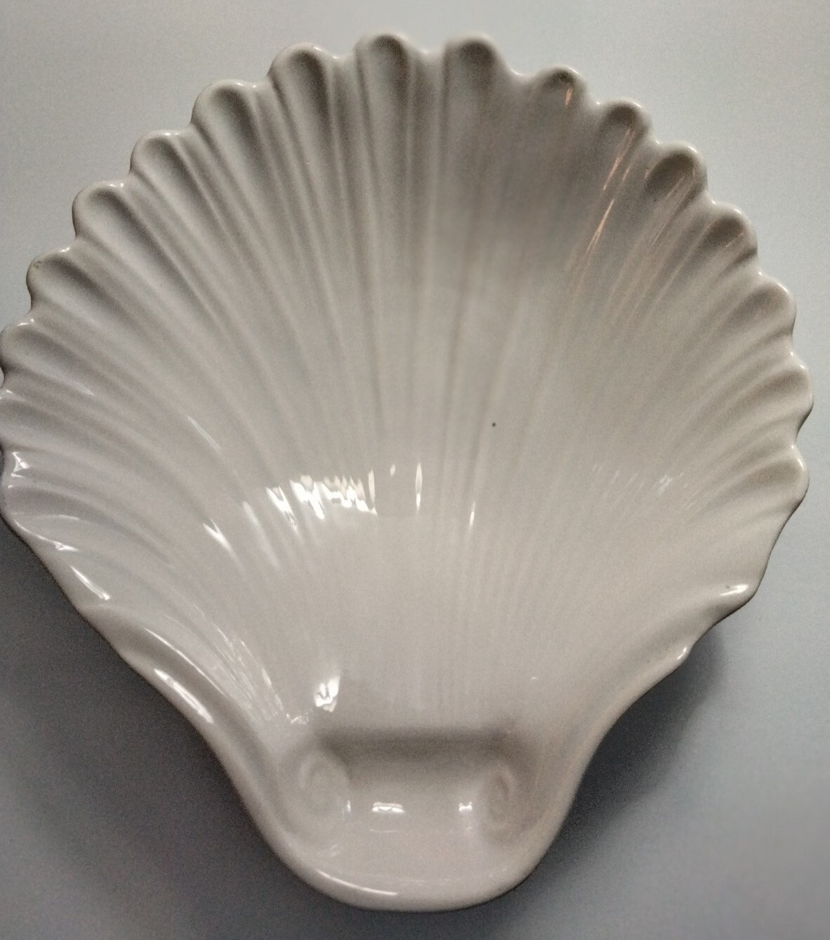 Vintage California Pottery Sea Shell Bowl Ceramic 3.04 Pounds 13 1/2″ Long 12…