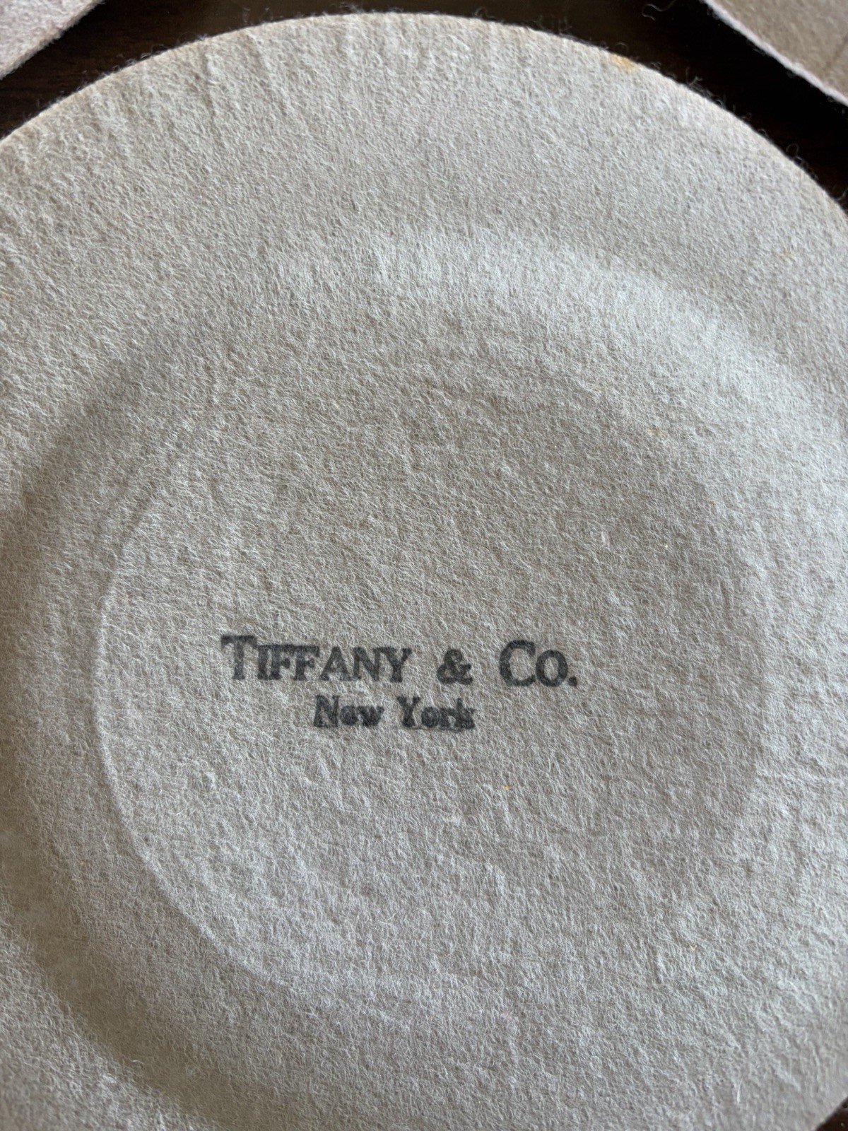 Tiffany & Co Staffordshire 8 Berry Assort Plates by Johnson Brothers (334ME)