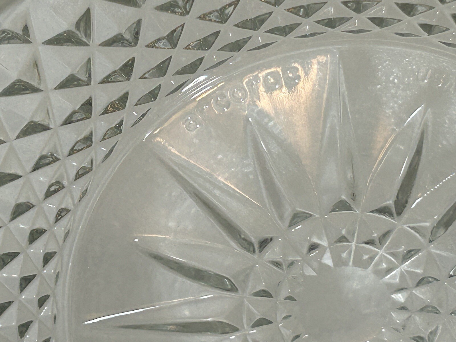 ARCOROC USA 9in Cut Glass Serving Bowl Starburst Pattern Made in USA Vintage