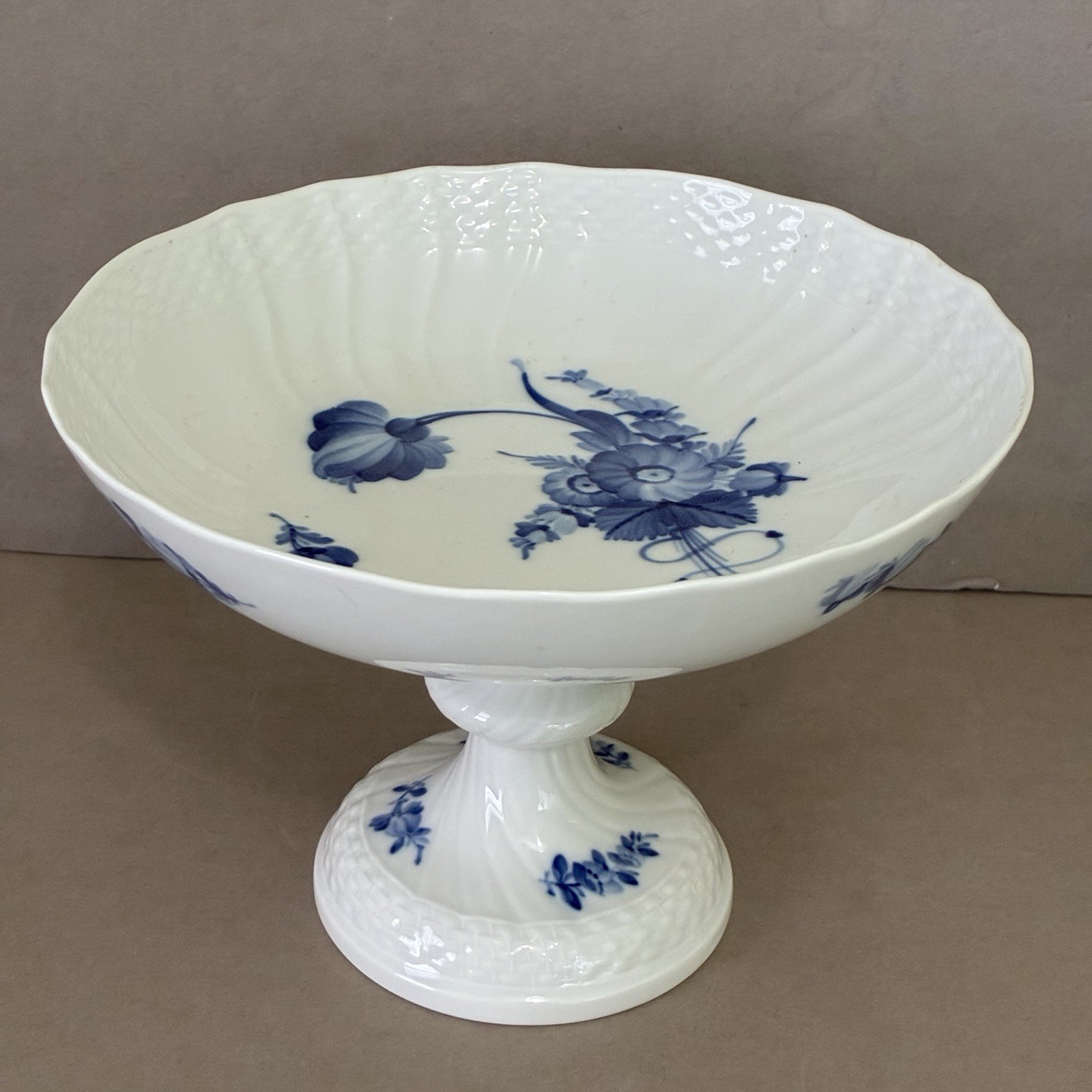 Royal Copenhagen Denmark Blue Flower Curved 8″ Cake Stand, Compote Pedestal Bowl