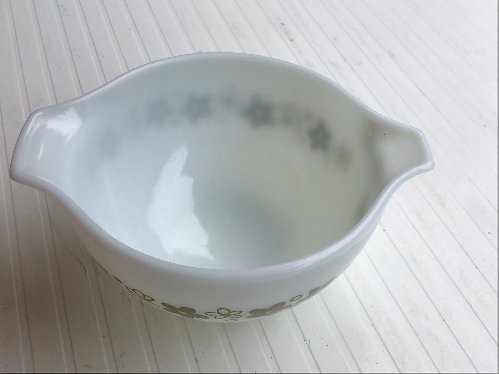 Vintage Pyrex Spring Blossom Green 441 Cinderella Mixing Bowl 1.5 PT Crazy Daisy