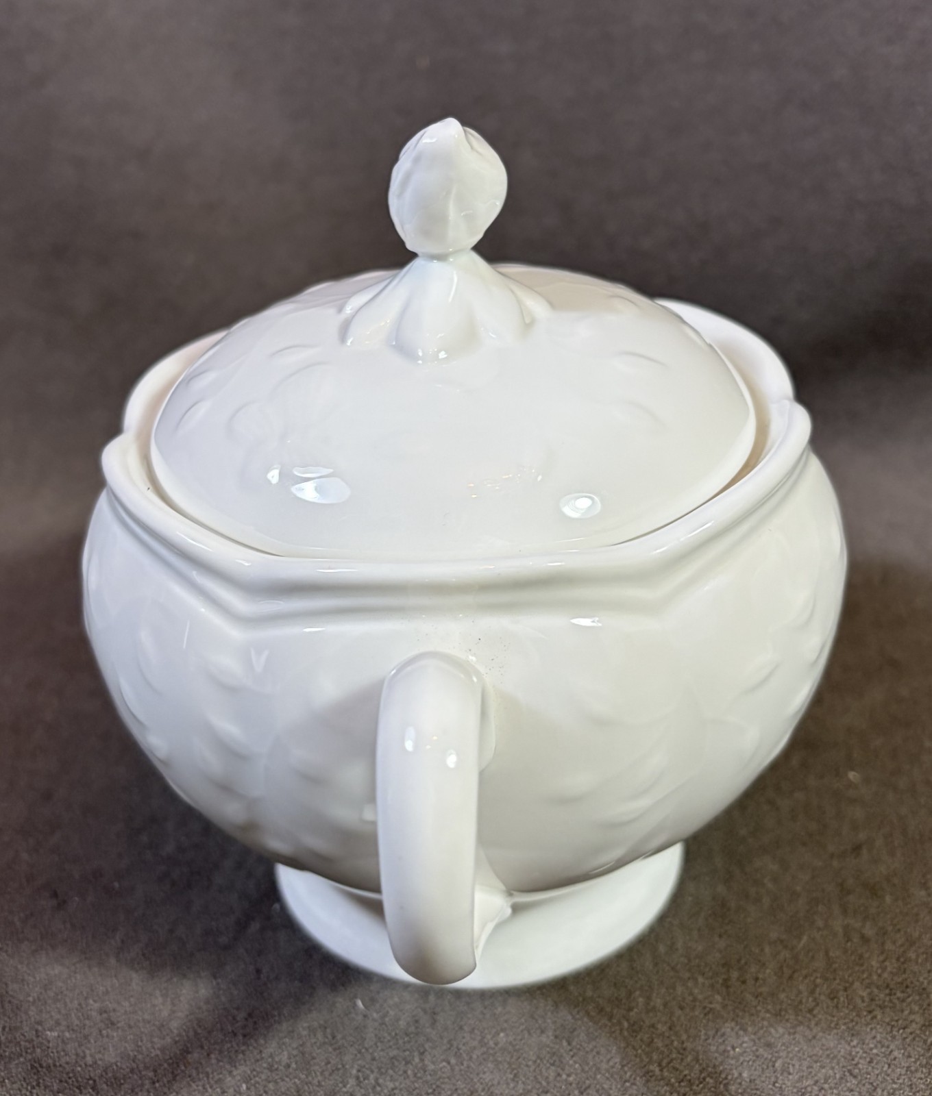 LENOX BUTTERFLY MEADOW CLOUD CREAMER AND SUGAR BOWL WITH LID