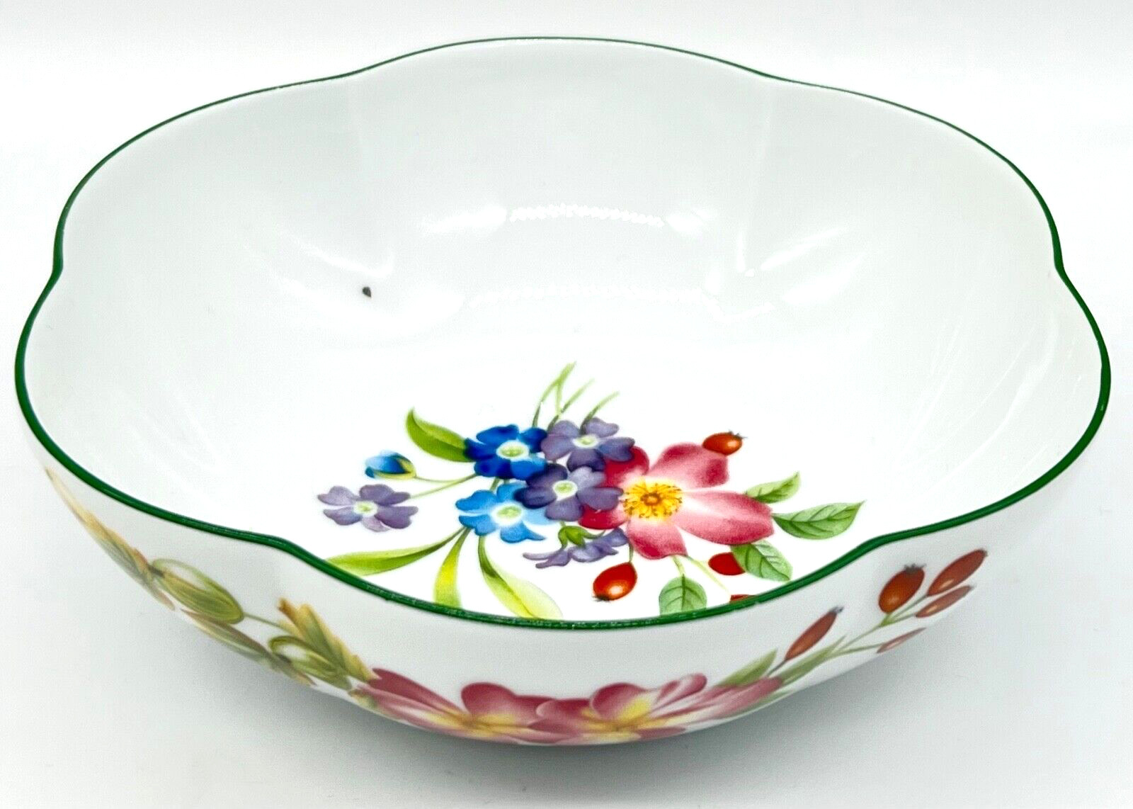 ROYAL WORCESTER “ASHFORD” 6.5in BOWL, GREEN TRIM, EXCELLENT CONDITION