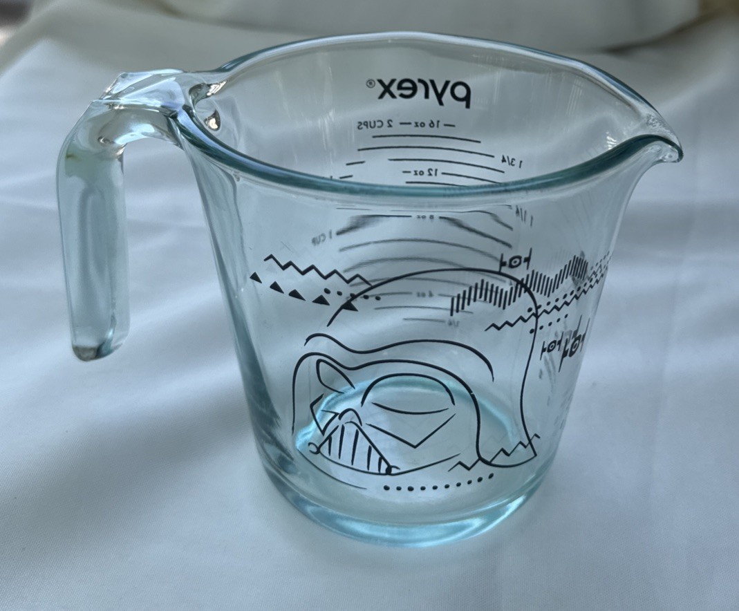 Star Wars Darth Vader Pyrex 2 Cup Glass Measuring Cup 