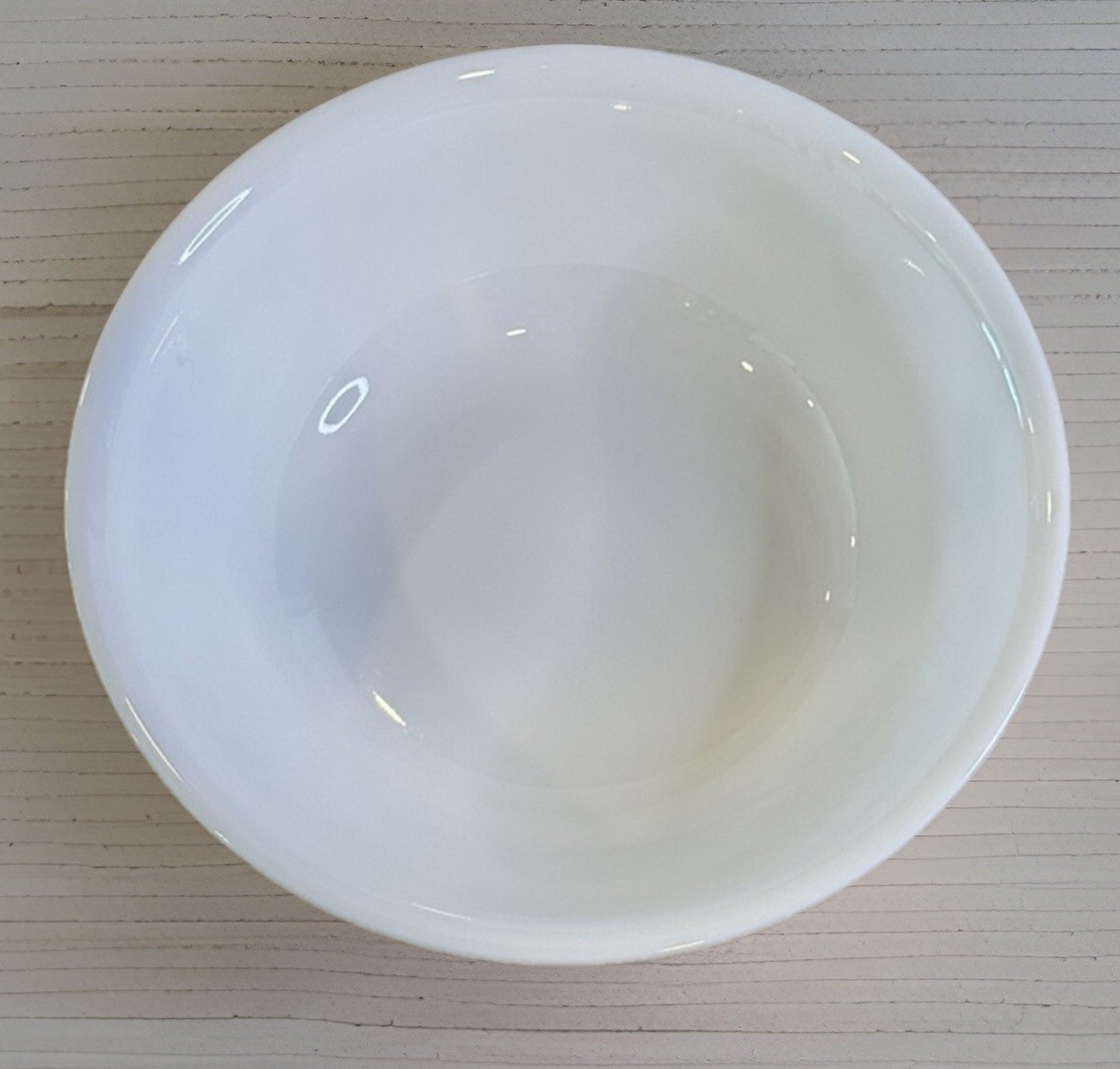 Corelle Winter Frost White 2 Qt Serving Bowl 10.25” X 3”