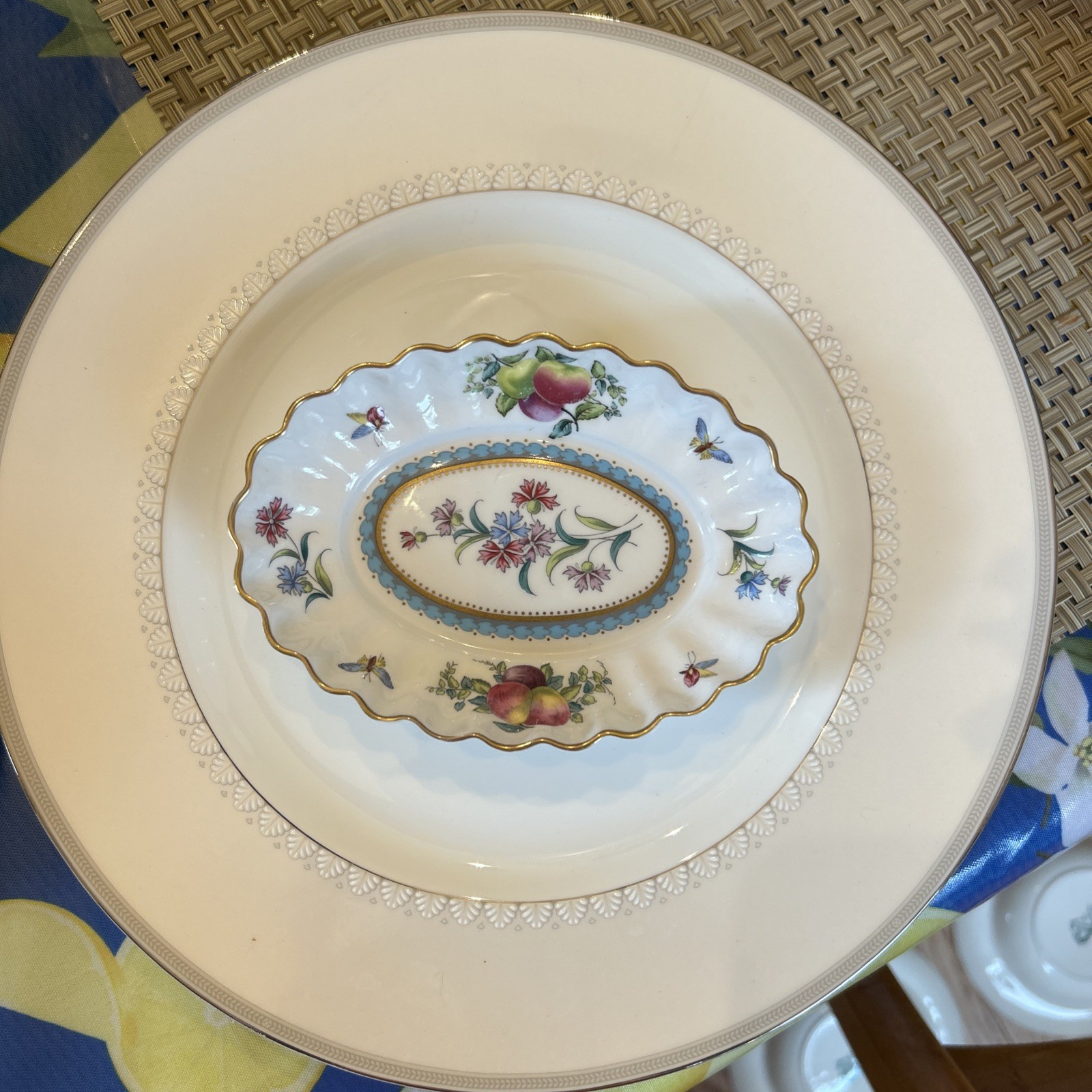 Johnson Brothers Friendly Village Covered Bridge Vegetable Dish With Lid, 10”