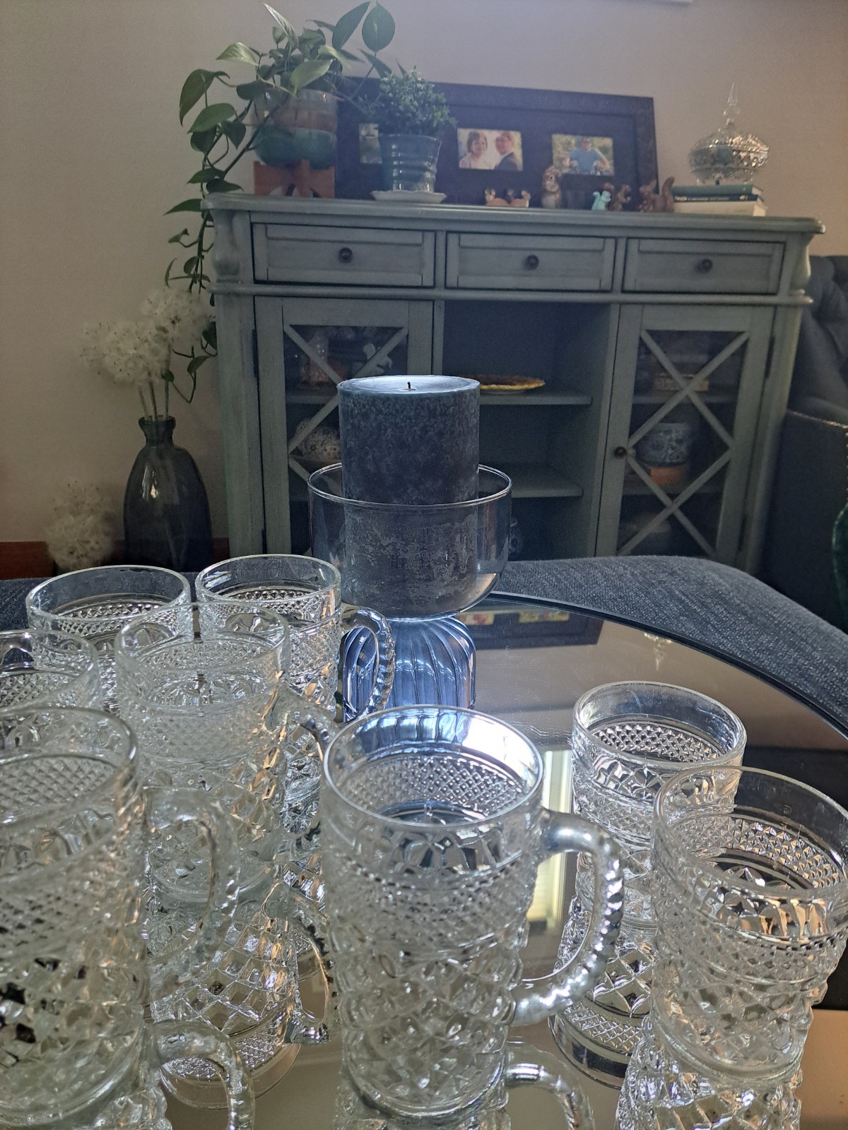 VTG Anchor Hocking Wexford Diamond Cut 5.4″ Mugs (6) & 3.75″ Glasses (2)