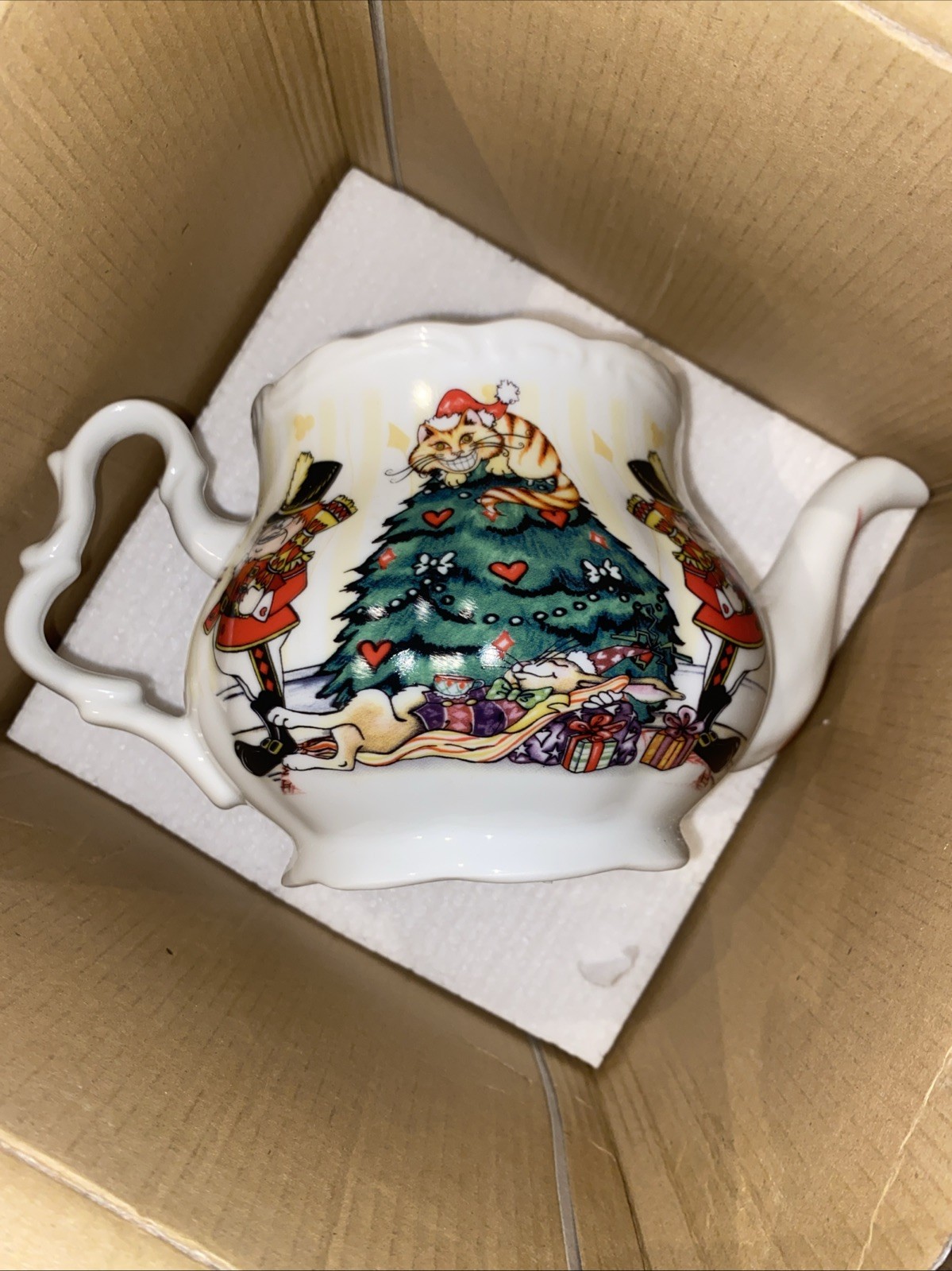 Alice in Wonderland Christmas Tea Party Teapot by Paul Cardew Tweedle Dee Lid