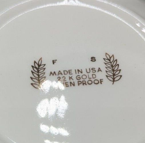 Set of 4 Homer Laughlin Golden Wheat Berry Dessert Bowls 22K Gold Trim USA READ