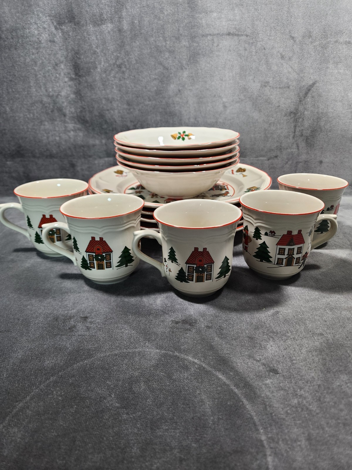 Vtg Jamestown China Action THE JOY OF CHRISTMAS Dinner Plates/Bowls/Cups/15 pcs
