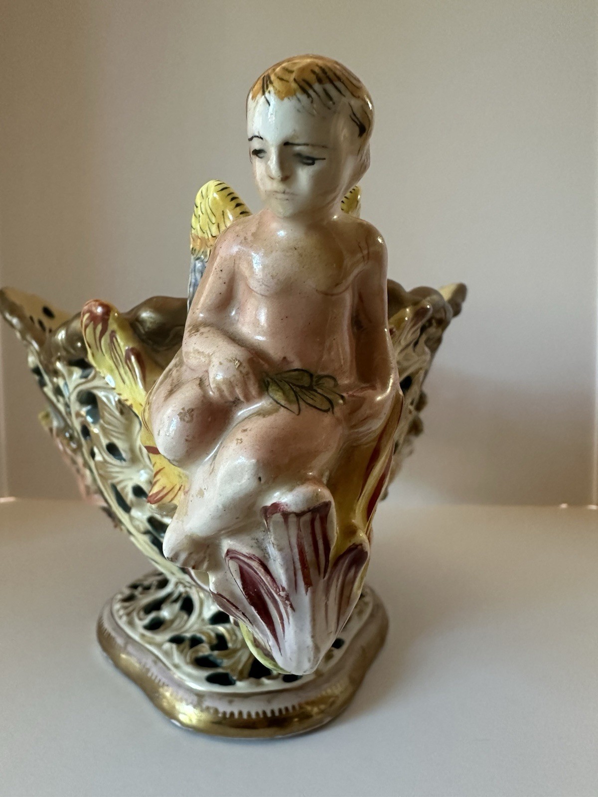 Capodimonte Center Piece Bowl. Hand-painted Ardalt Italy