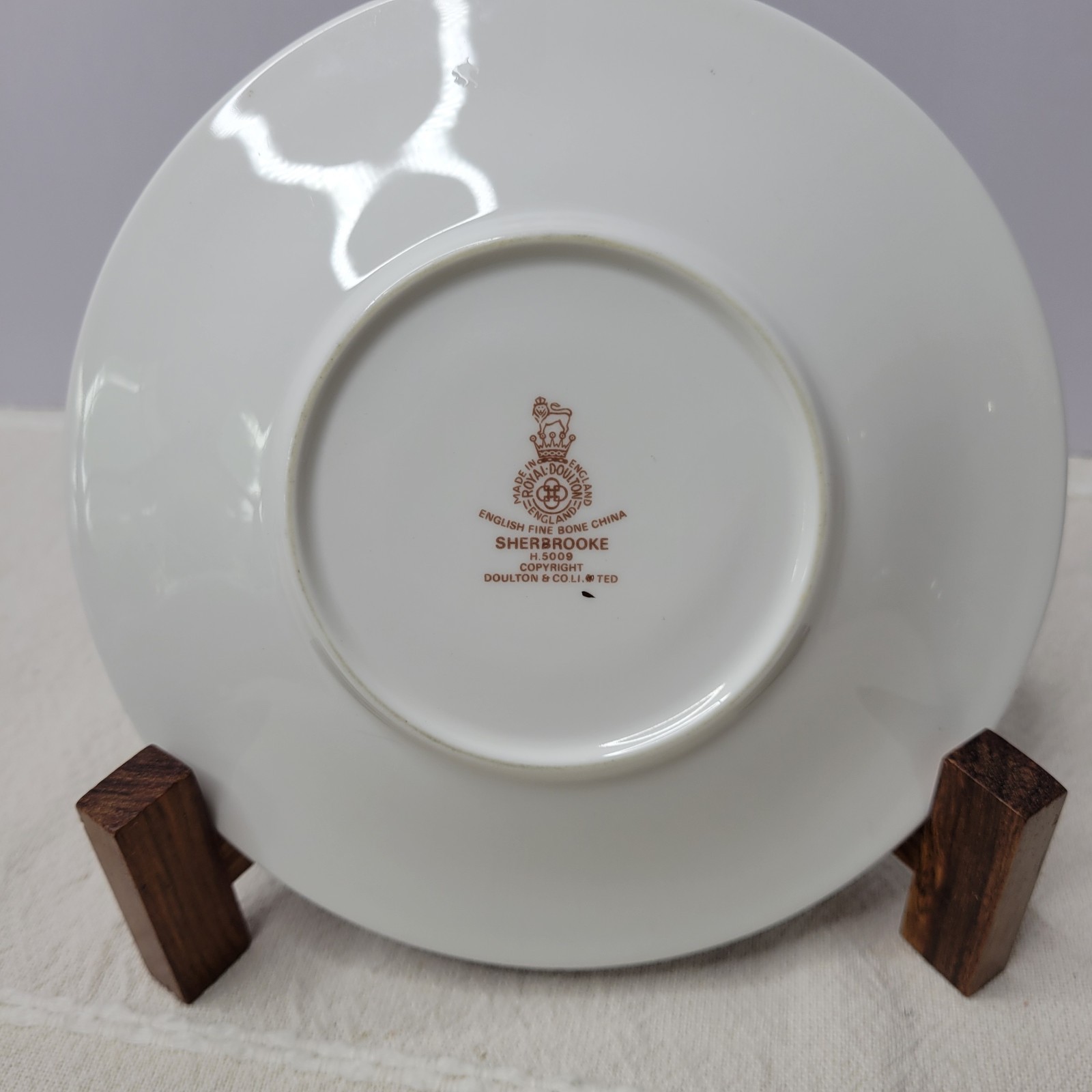 Royal Doulton Sherbrooke Saucers Bone China Set of 2 6″ White Blue Platinum