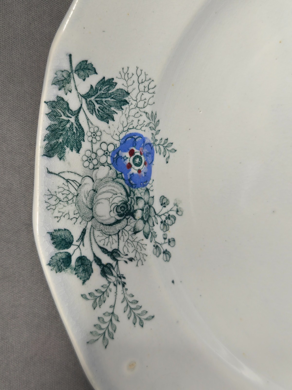 E. Challinor Princes Feather Plate 8 1/2″ C. 1842-72