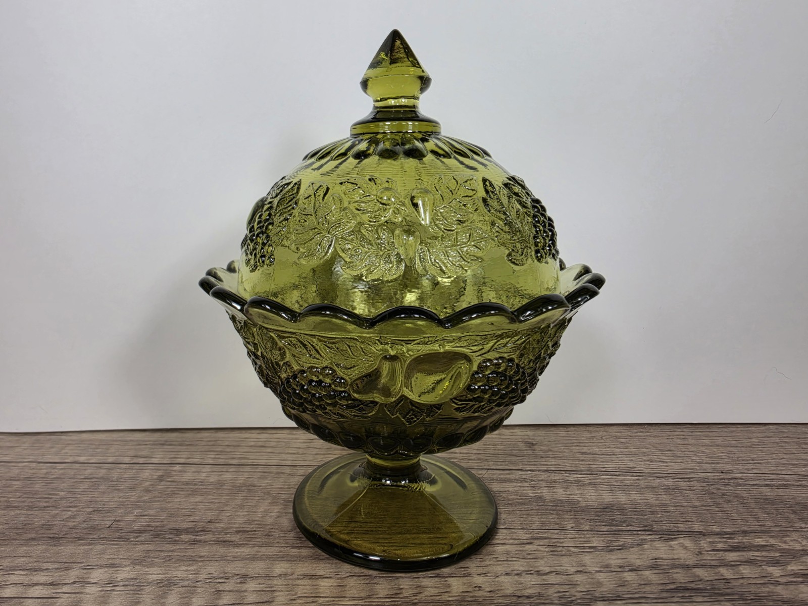 Vintage Olive Green Indiana Glass Harvest Grape Covered Candy Dish Pedestal Bowl