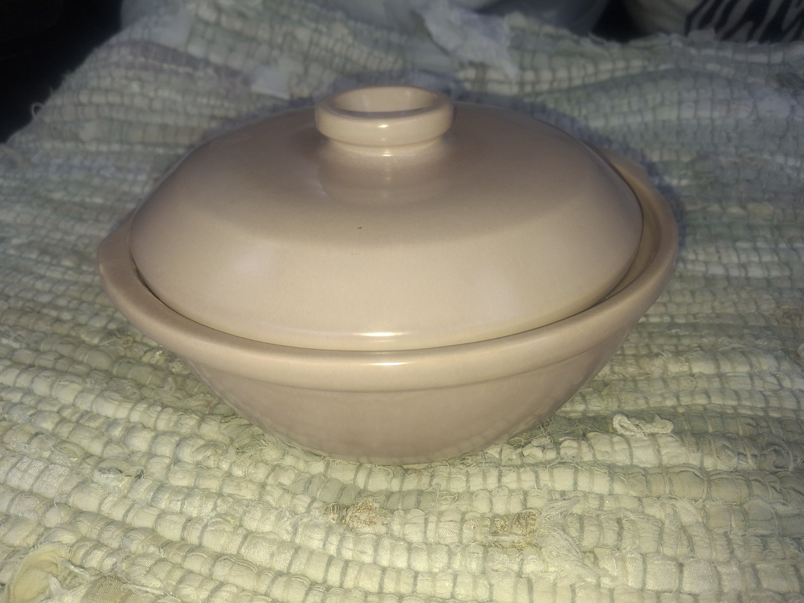 Vintage La Solana 9″ Beige Casserole Dish With Lid