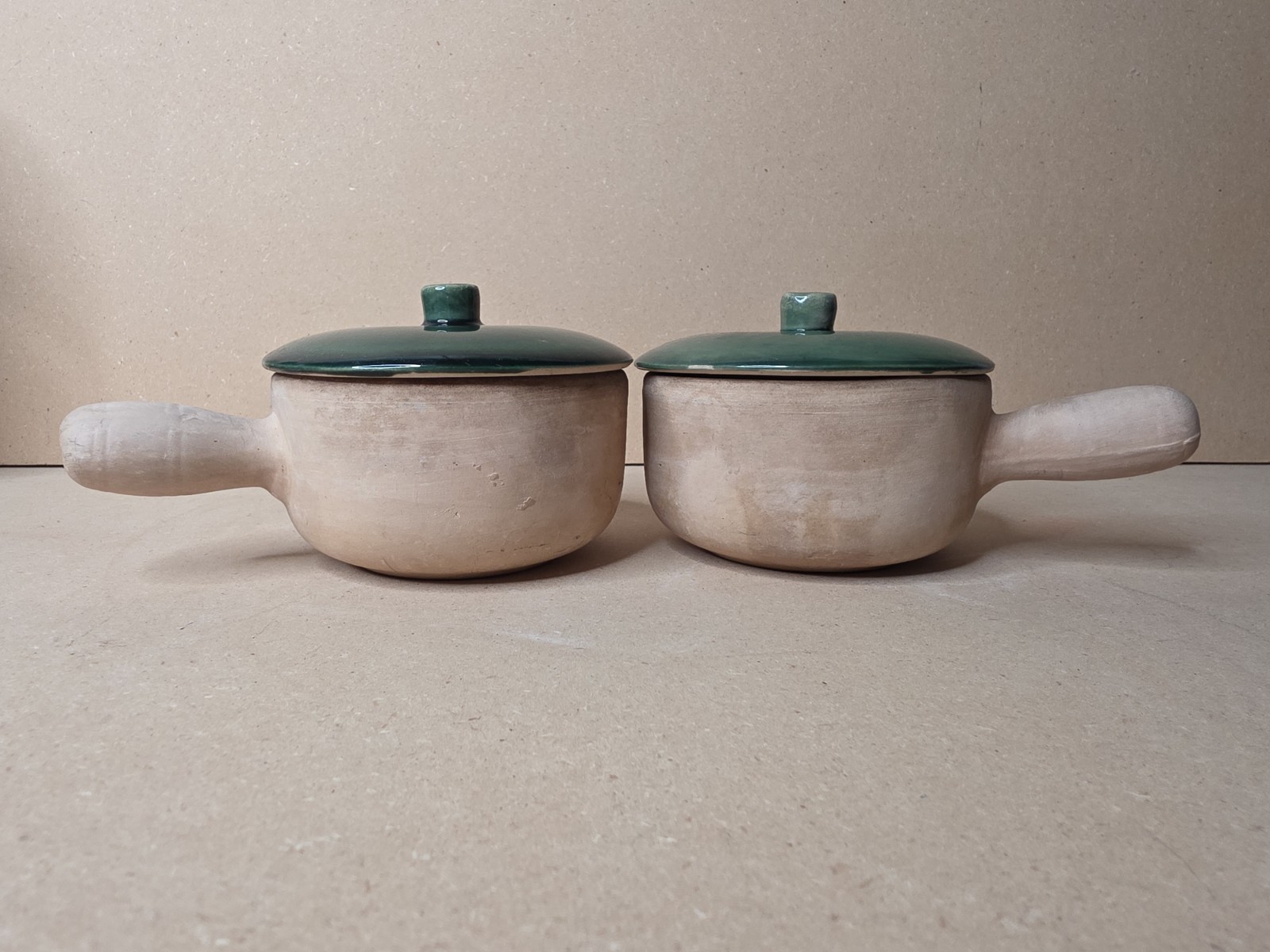 La Solana Pottery Natural Clay Body Green Lid & Body Made 1940/50’s Casserole X2