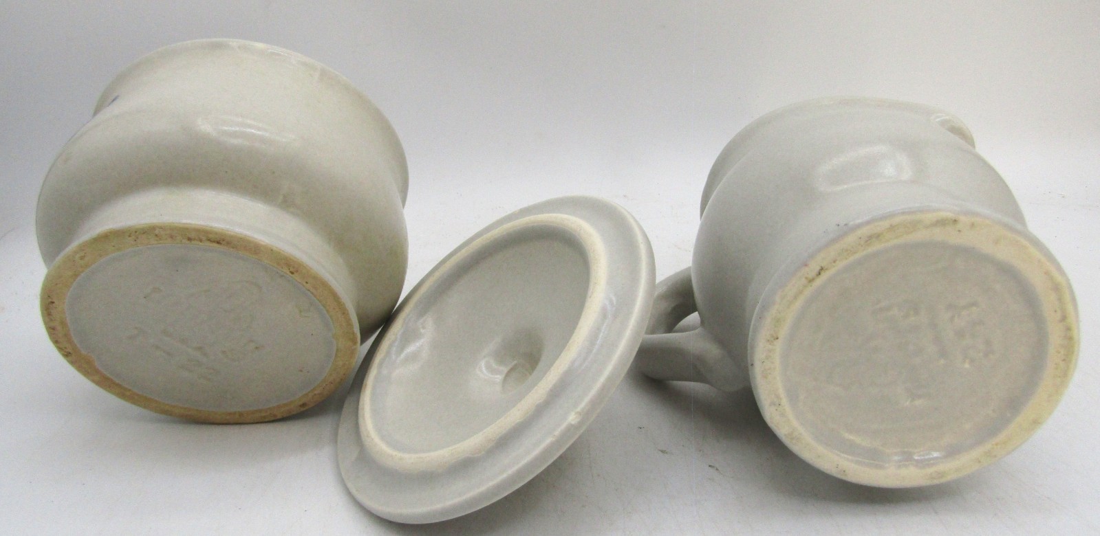 Vintage Pfaltzgraff Yorktowne Sugar and Creamer Set