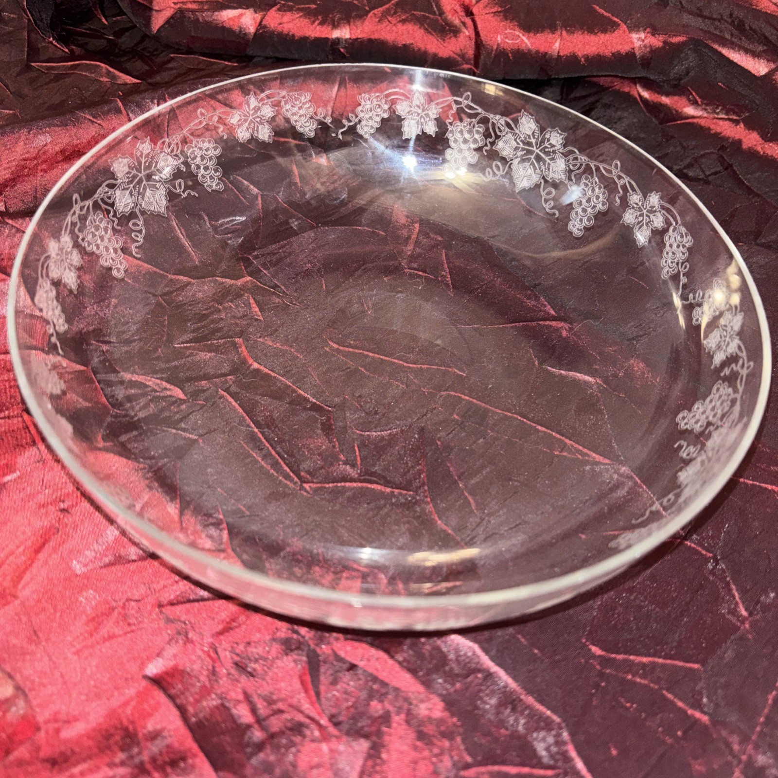 Vintage Fostoria Large Thin Blown Glass Fruit Bowl Etched Grapes And Leaves EUC