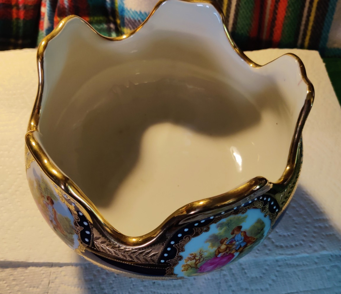 Limoge Design Decorative Porcelin Bowl 8″ round x 6-1/2″ H