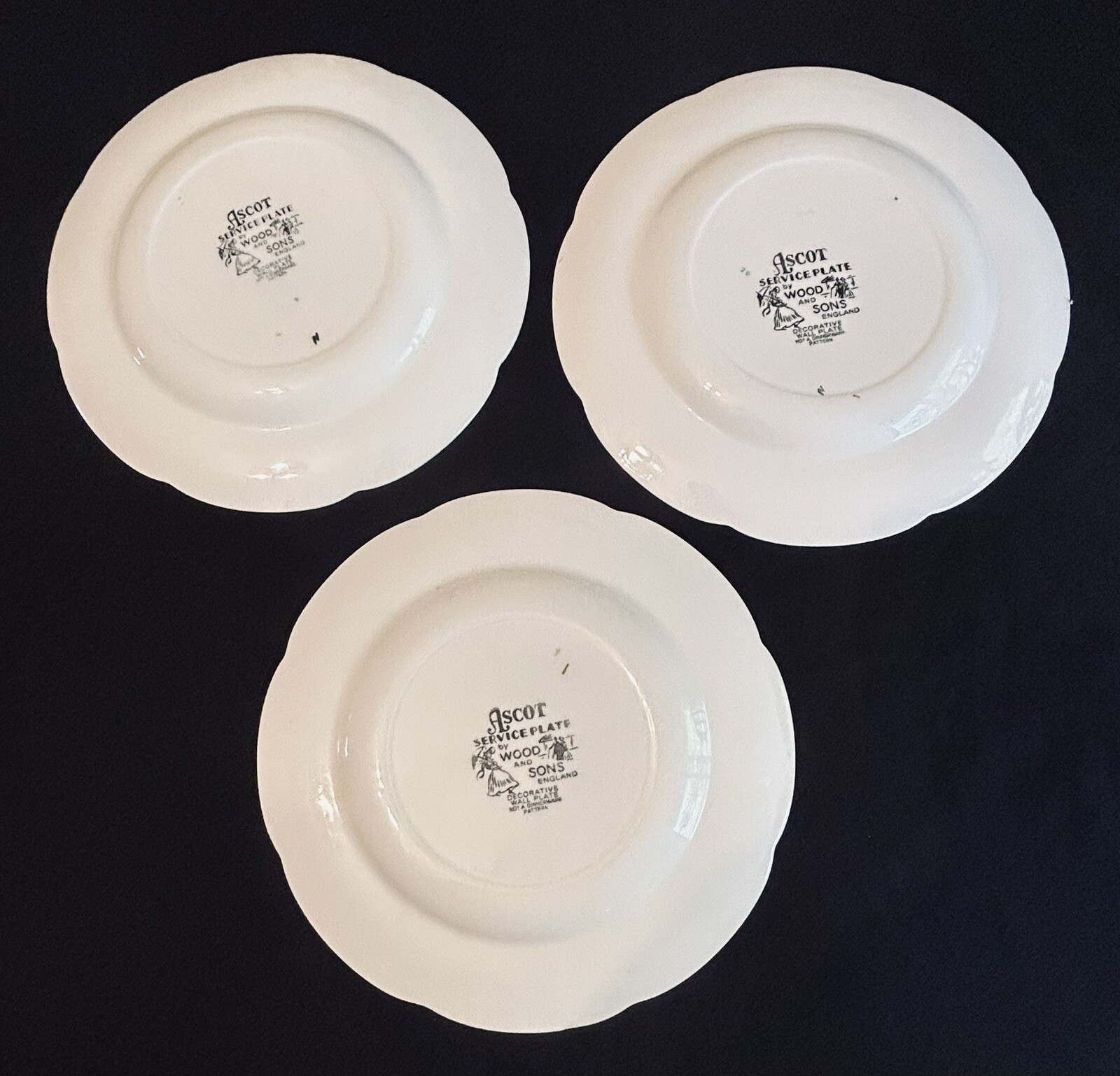 3 Vintage ASCORT SERVICE CHARGER WALL PLATES VILLAGE SCENE Wood & Sons England