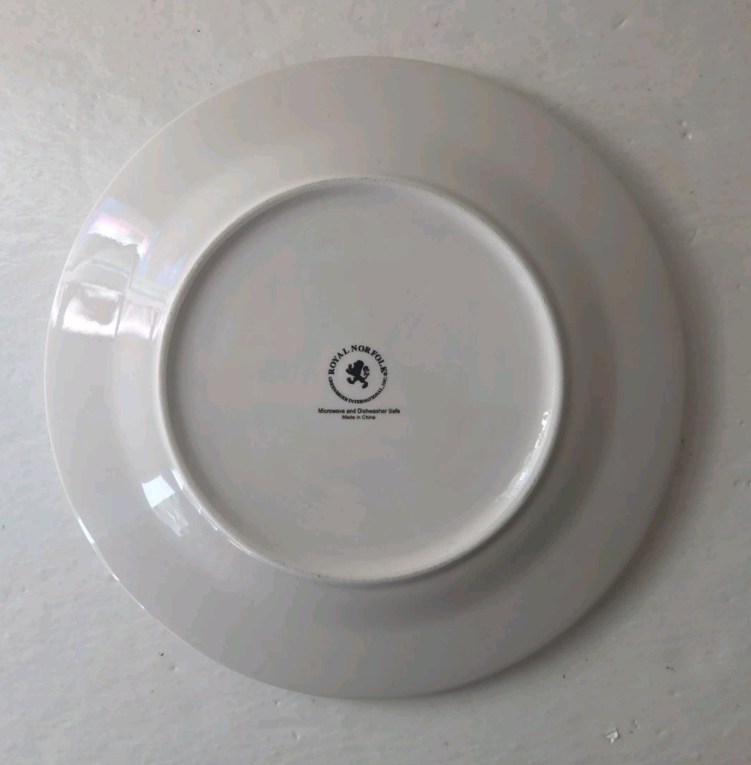 Set Of 2 Plates Royal Norfolk Bees and Flowers Dinner Plates 10 1/2″