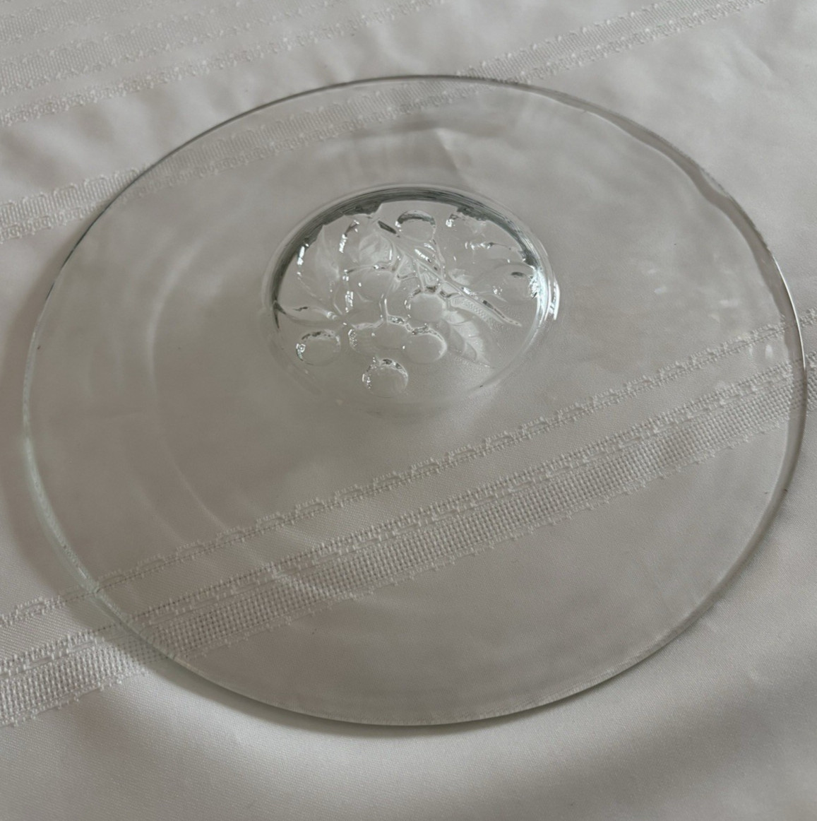 VINTAGE JEANETTE GLASS COMPANY 12″ TORTE CLEAR PLATTER IMPRESSED CHERRY PATTERN