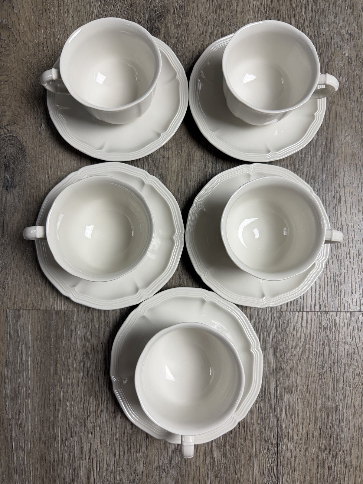 Set Of 5 VILLEROY & BOCH MANOIR Flat Cups and & Saucers 10 pieces
