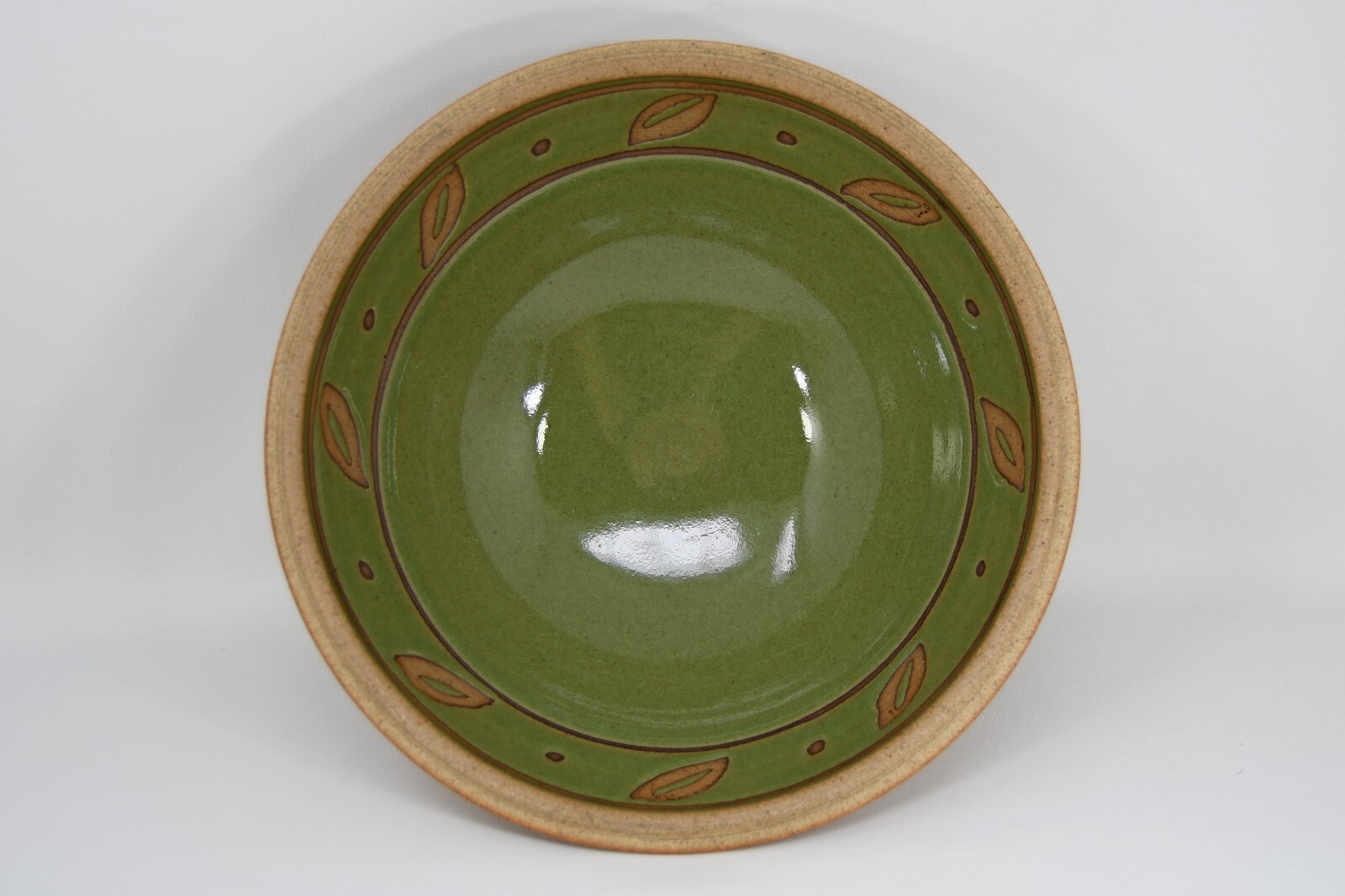 VTG Brieger Studio Art Pottery Serving Display Bowl Incised Leaf Green Natural