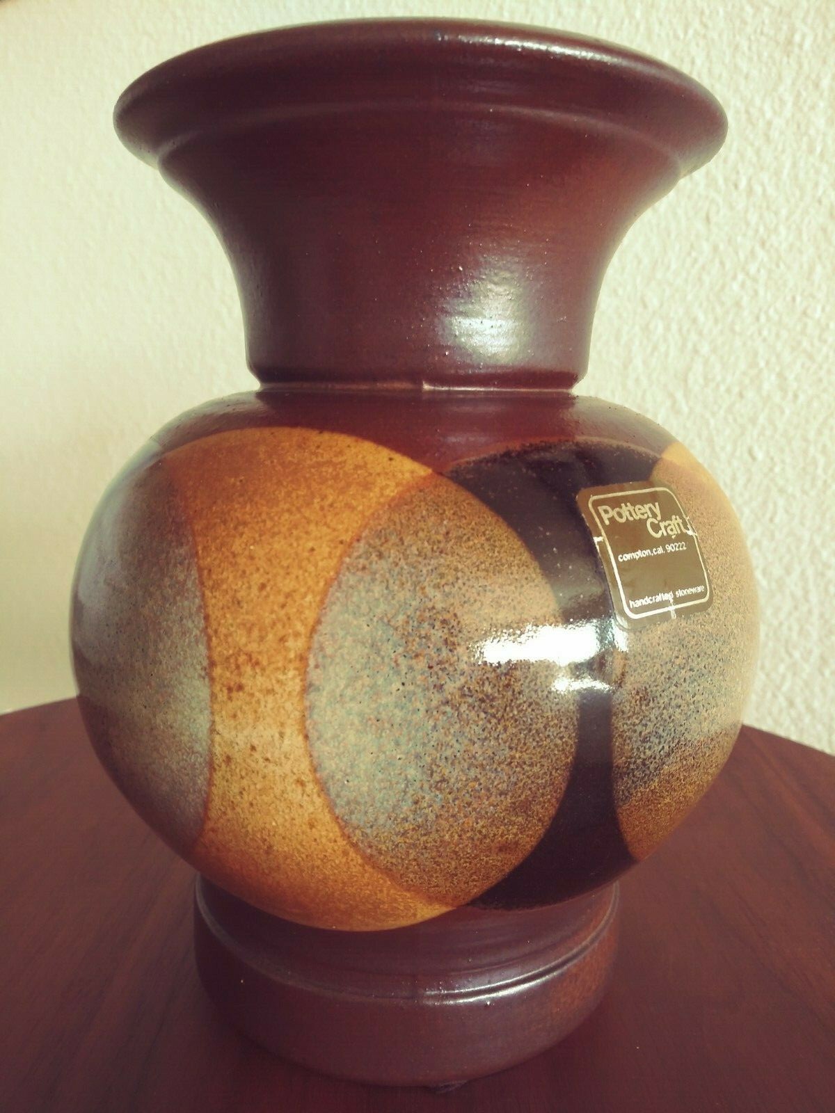 Pottery Craft Stoneware Vase Robert Maxwell Black Brown USA 8″ Tall w/sticker