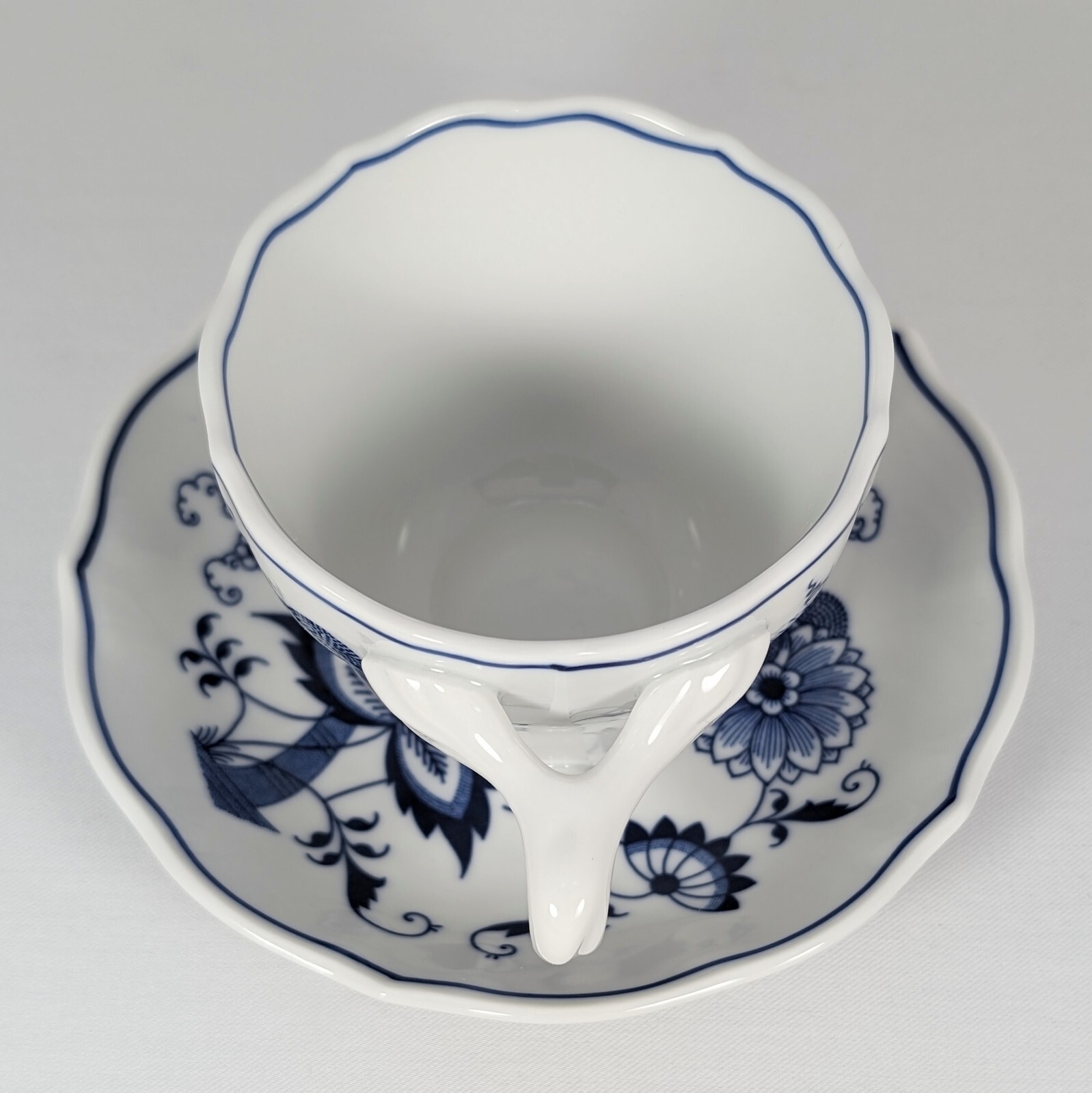 Blue Danube Cup and Saucer Lipper Japan Porcelain Flowers Blue Onion Scalloped