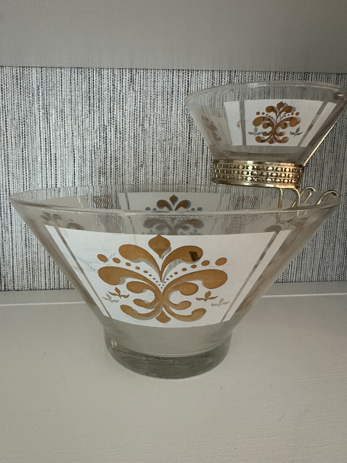 1960s MCM Vintage Vtg Anchor Hocking Fleur-de-Lis 2 piece chip dip set