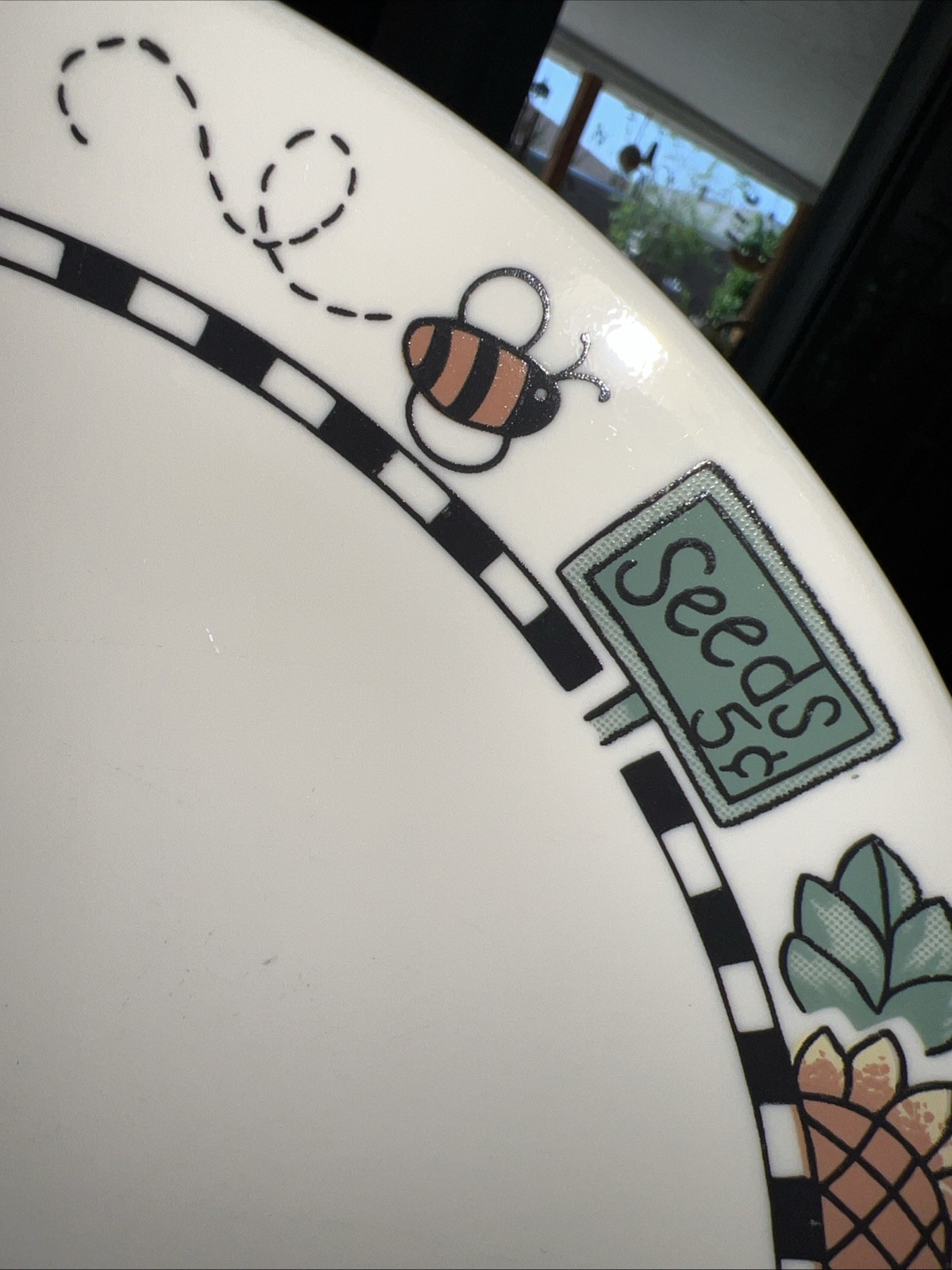 CORELLE ‘SUN BLOSSOMS’ 10.25″ DINNER PLATE SUNFLOWERS,BEES,SEEDS ON SANDSTONE