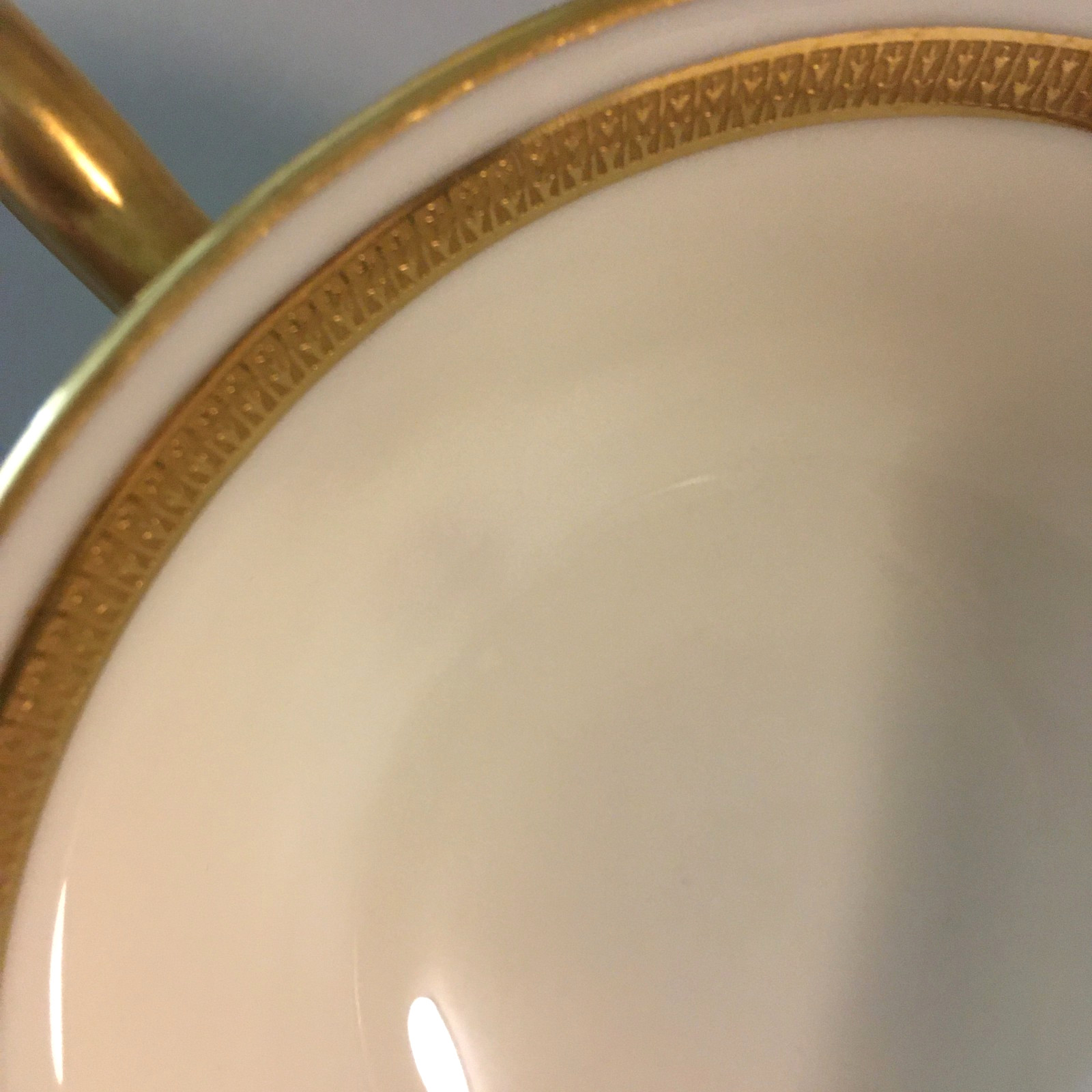Lenox Porcelain J53 for Hutzler Brothers Baltimore 4 gold/ivory bouillon cups