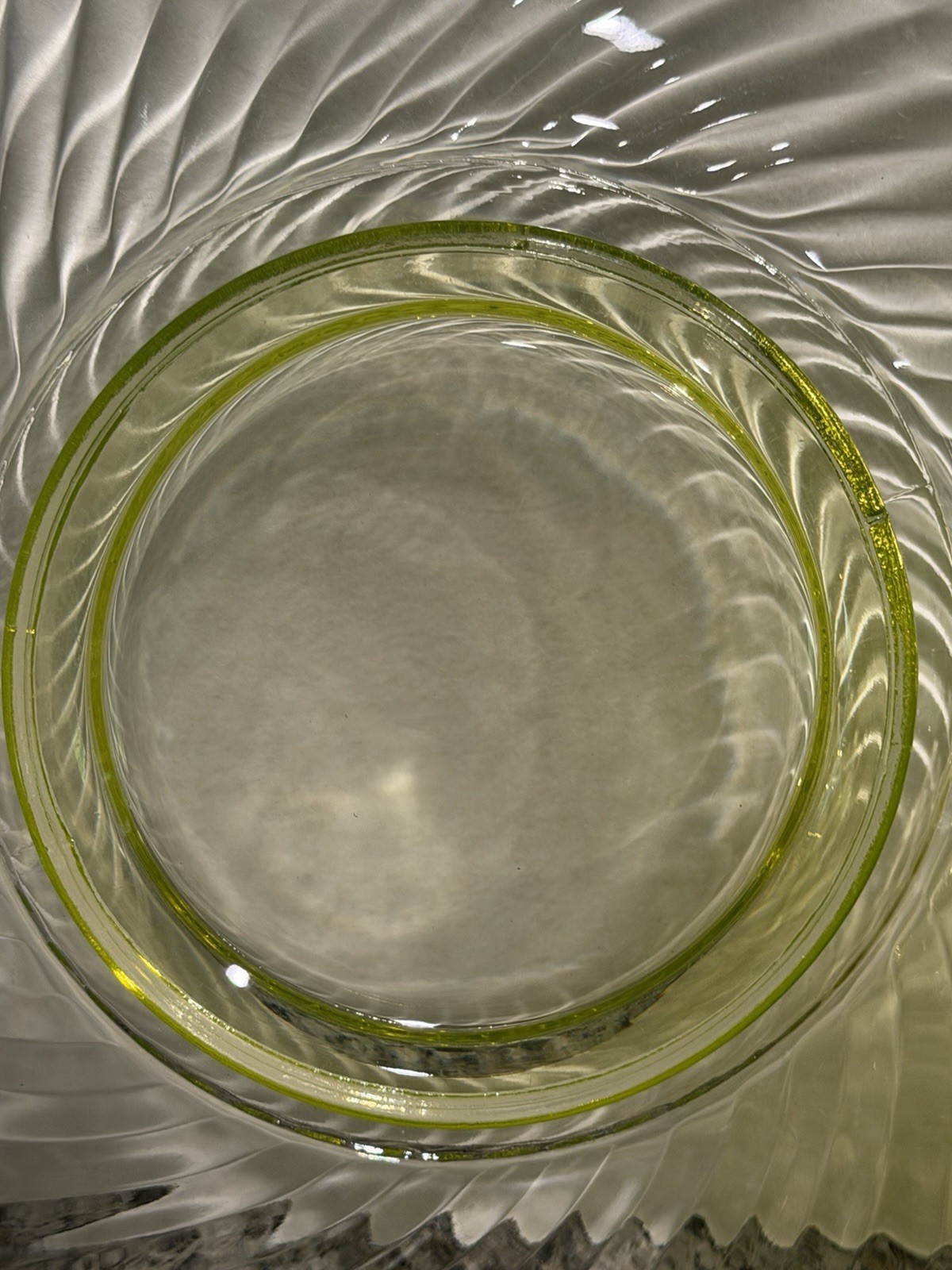 Swirl Vaseline glass Plate Set Of 10