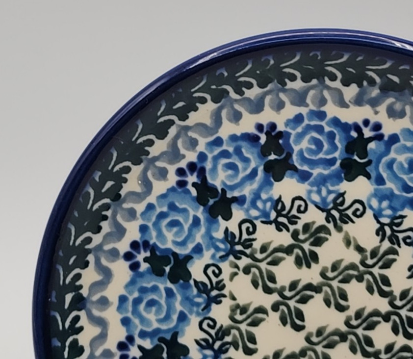 Unikat Boleslawiec Polish Pottery Blue Roses 6 1/4″ Diameter Teresa Liana