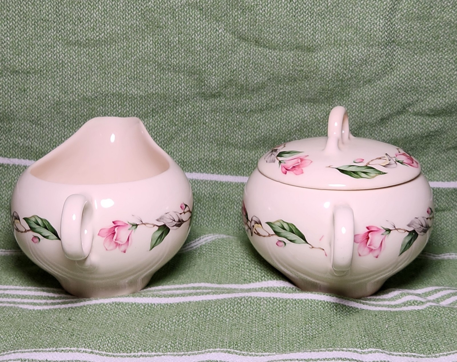 Vtg Universal Potteries Ballerina Rose Garland Ceramic Sugar & Creamer Set