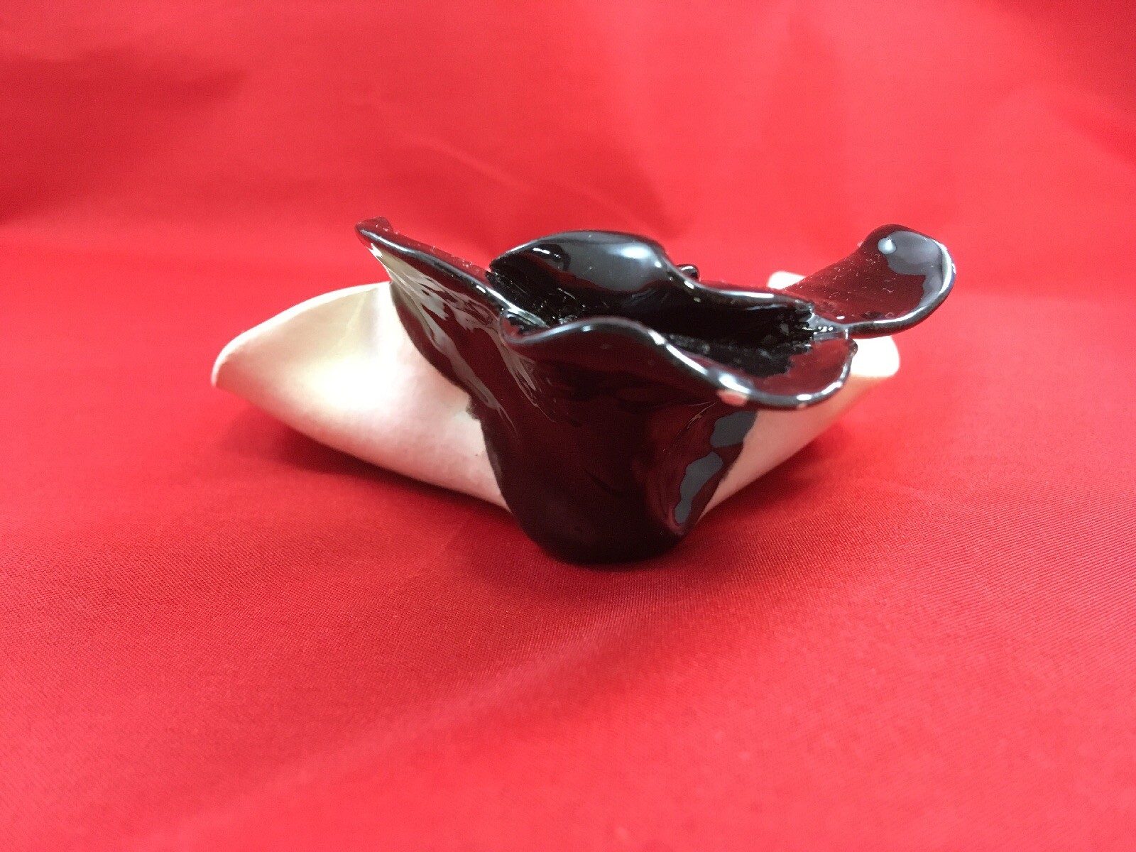 Lois Gottlieb Signed Black Rose Decorative Bowl Trinket Dish Home Decor