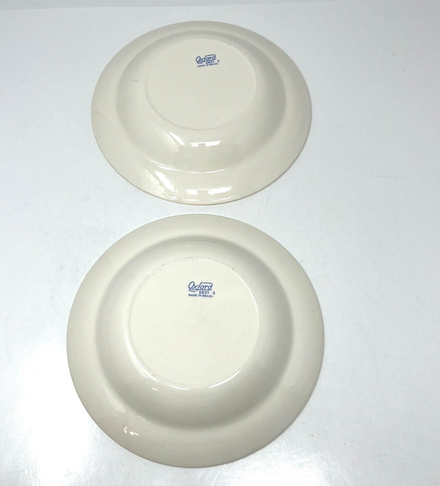 Oxford Off White Ivory w/Black/Brown Bands 8 5/8″ Rim Soup Pasta Bowls Brazil