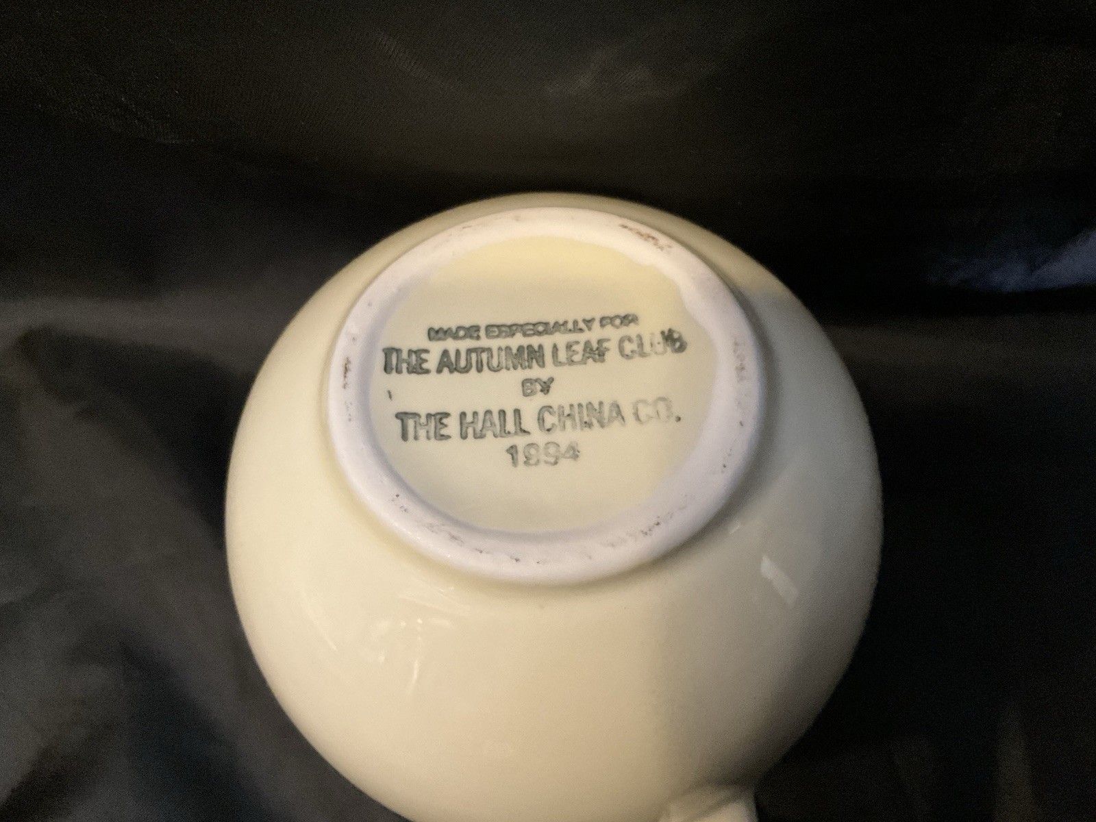 Jewel Hall Autumn Leaf Club 5 Band Syrup with Lid – 1994