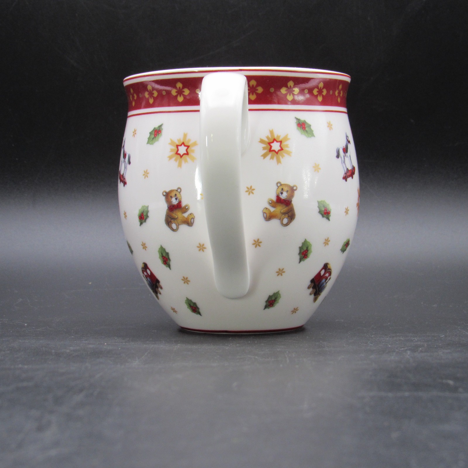 Villeroy & Boch Christmas Mugs Set of 2 Holiday Porcelain Coffee Cups 12oz 15oz