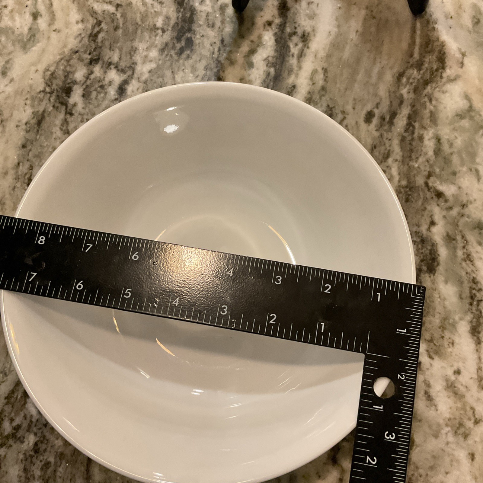 VTG Corelle Livingware Blue Snowflake Garland 8 1/2 Inch Vegetable Serving Bowl